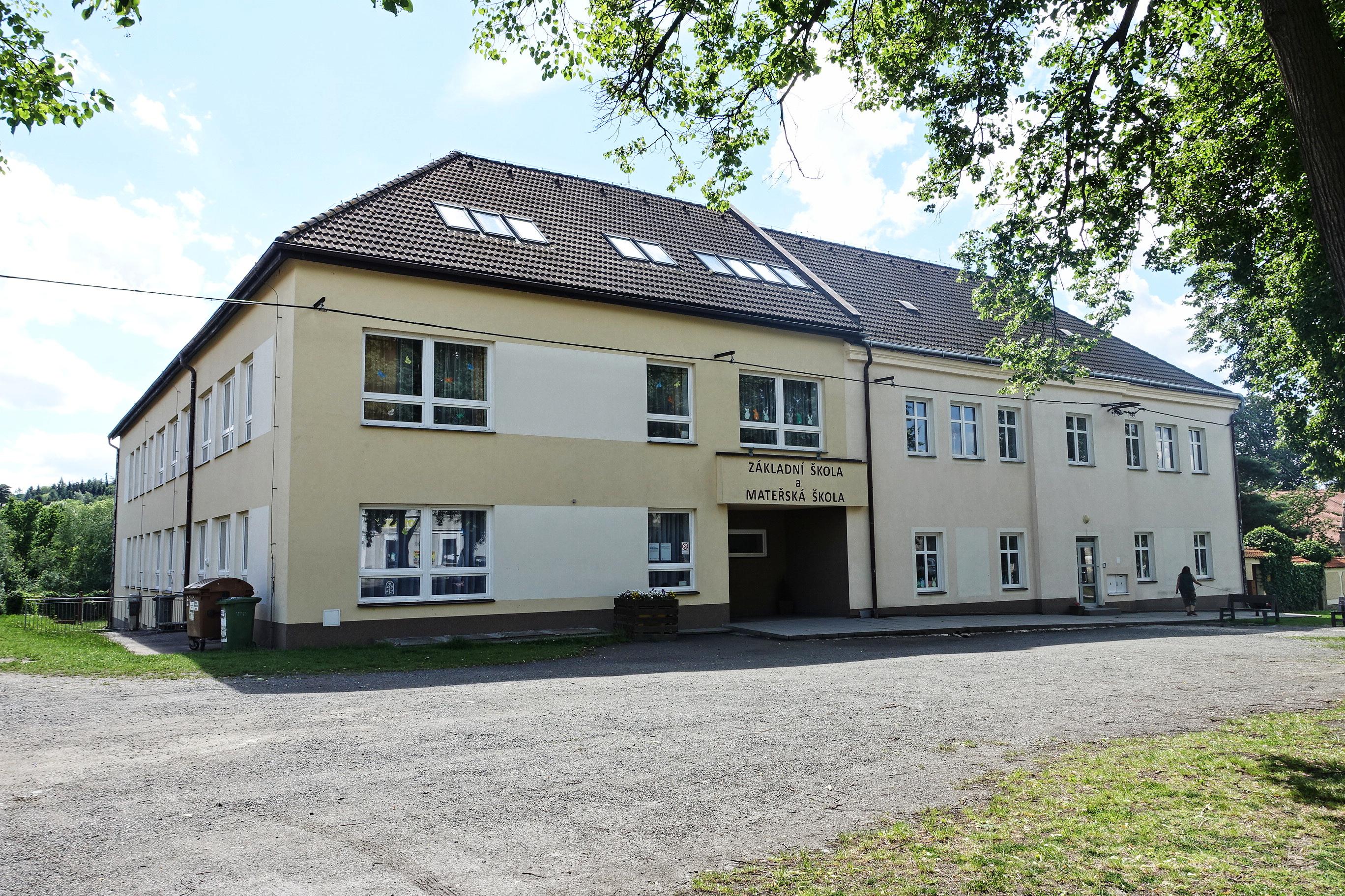 ZŠ a MŠ Malešov, okres Kutná Hora foto 3