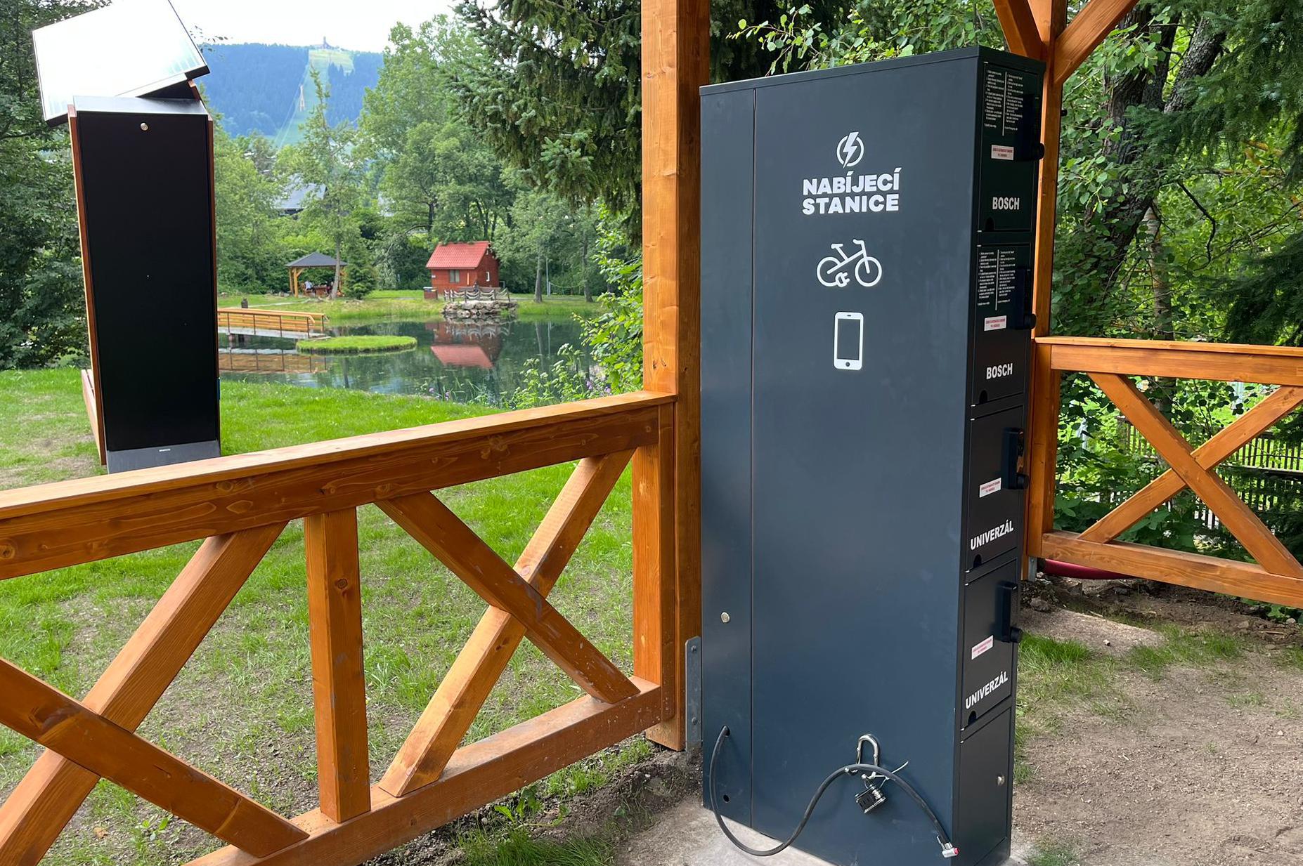 Nabíjecí stanice pro elektrokola - Etron Czech
