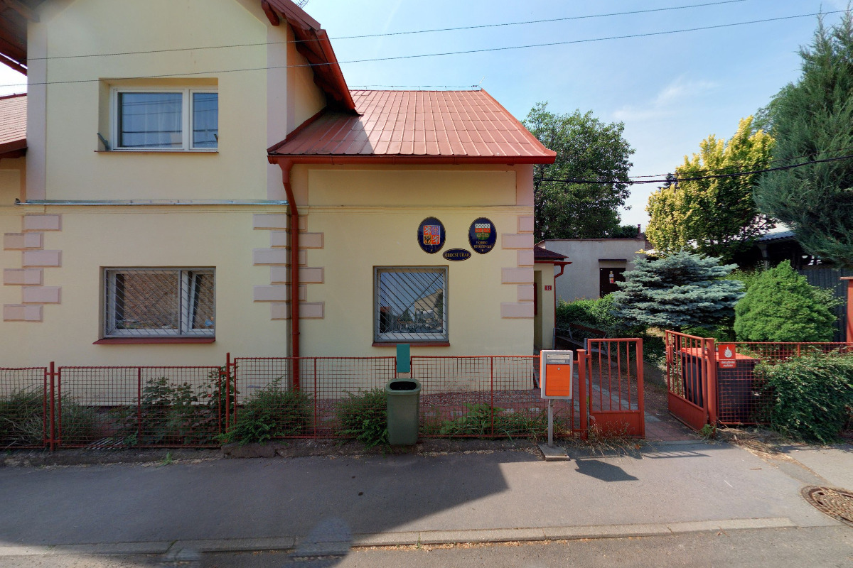 Kněževes - obecní úřad foto 4