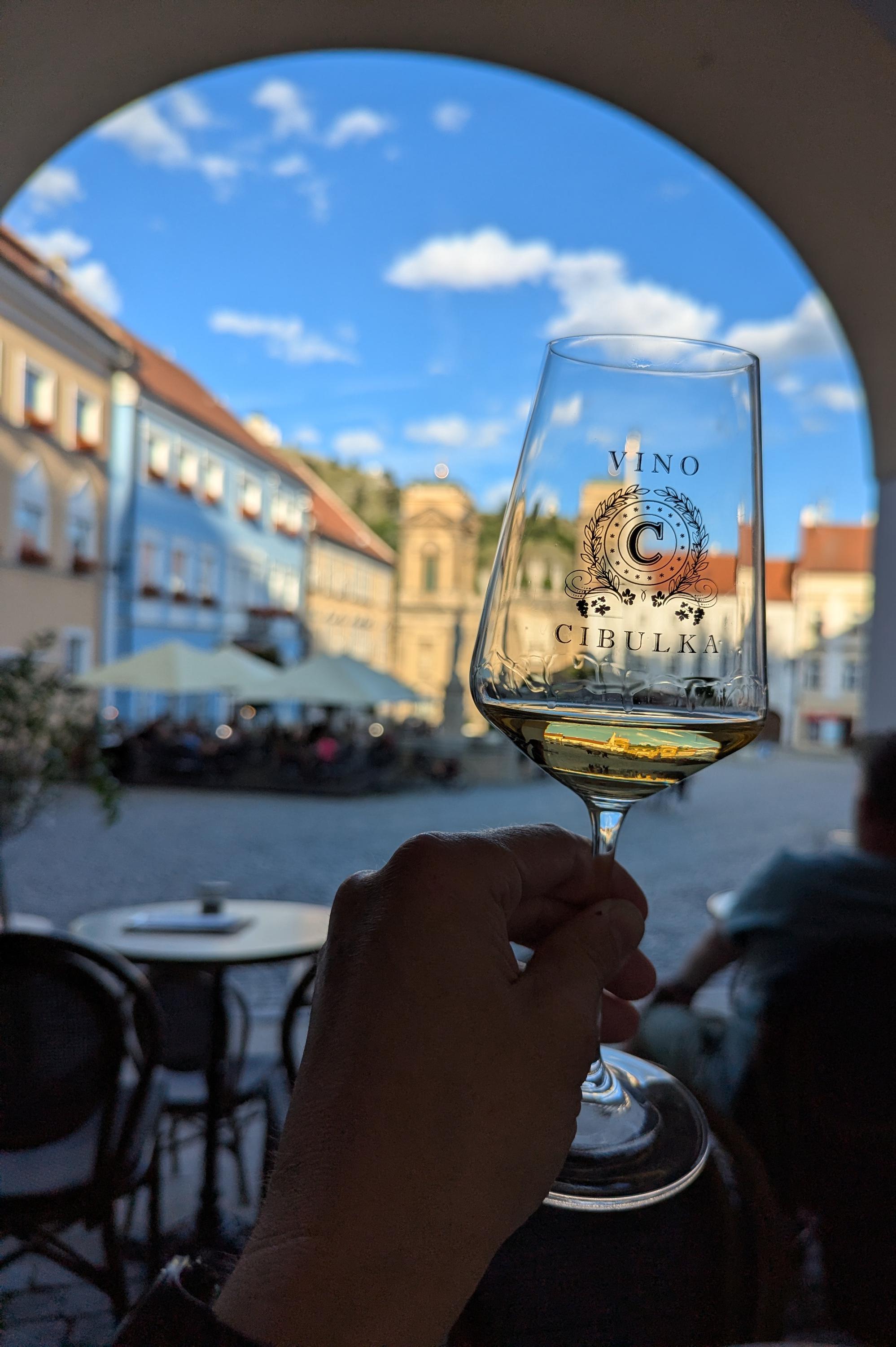 Vinotéka VINO CIBULKA foto 2
