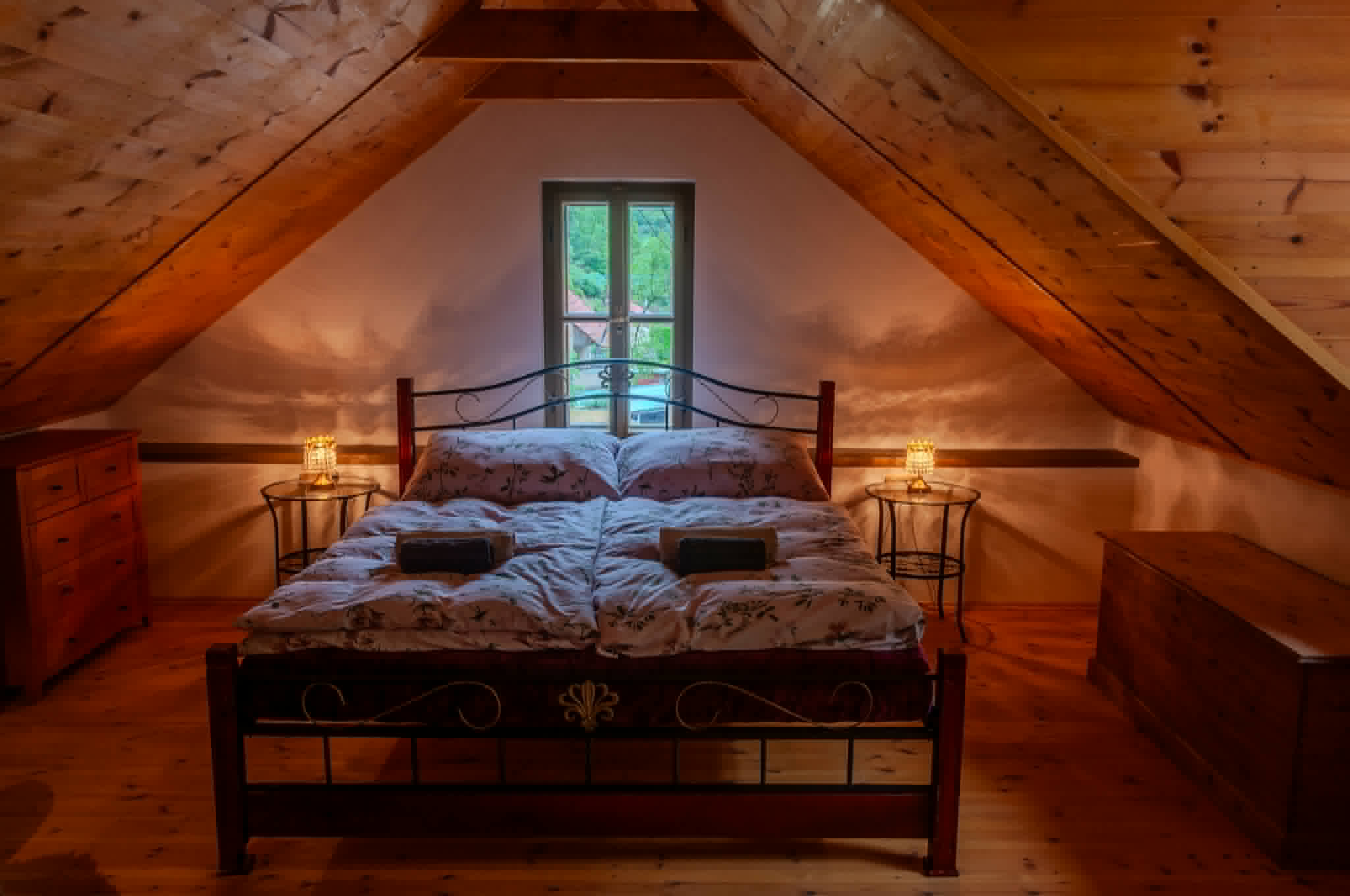 Dvůr Zlatý Serafín foto 3