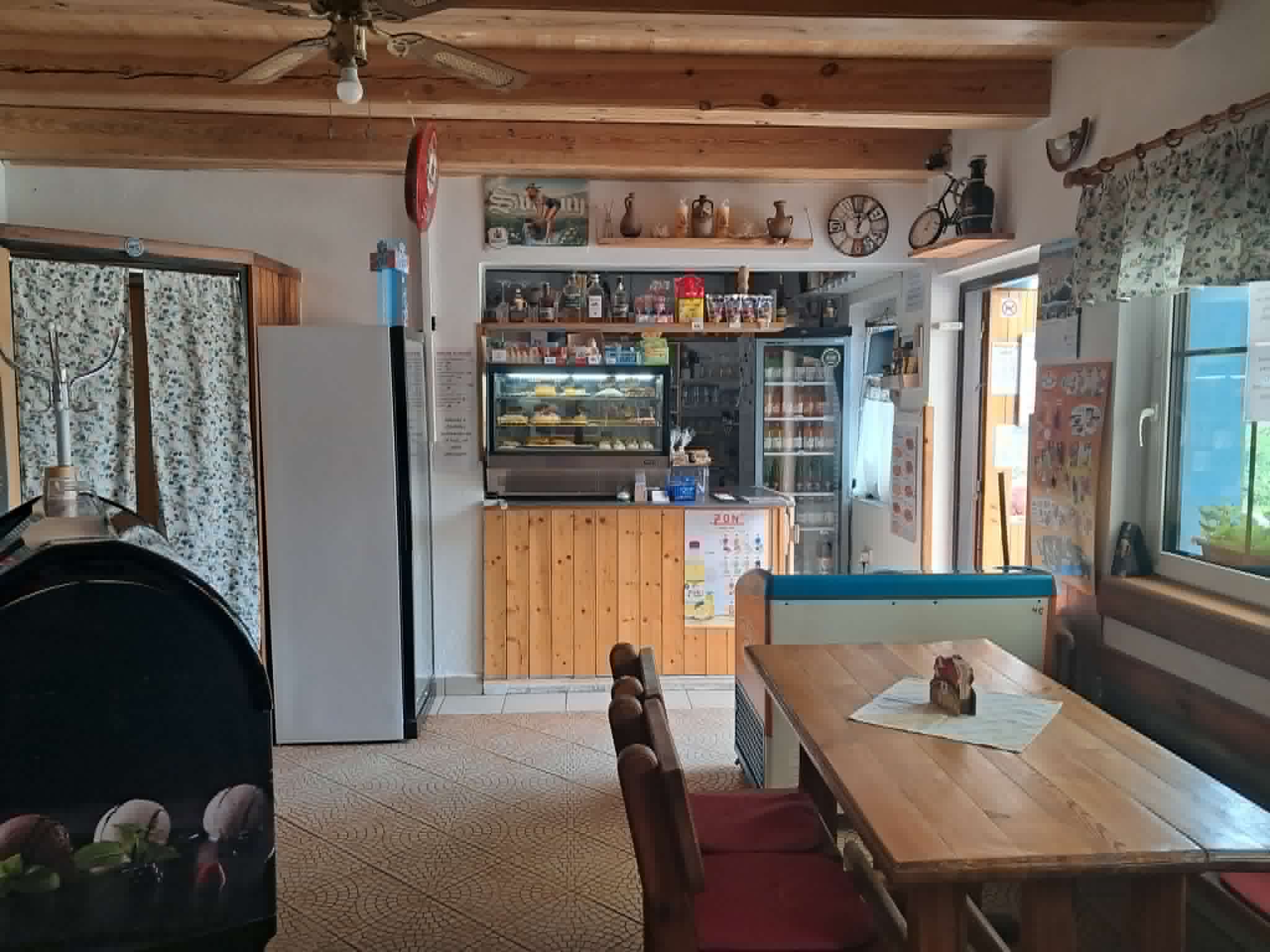Cukrárna / Bistro Na návsi foto 2