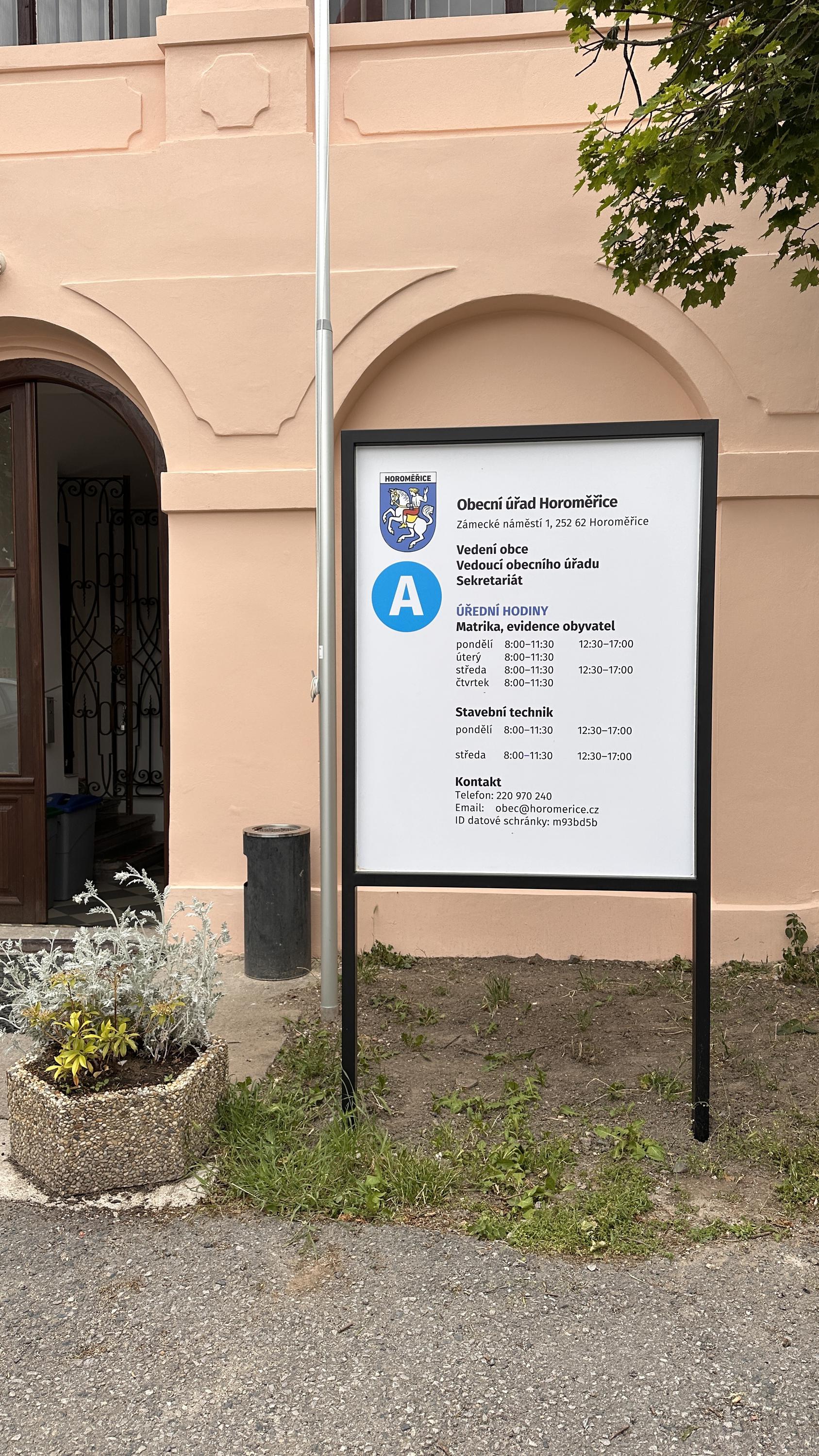 Horoměřice - obecní úřad foto 1