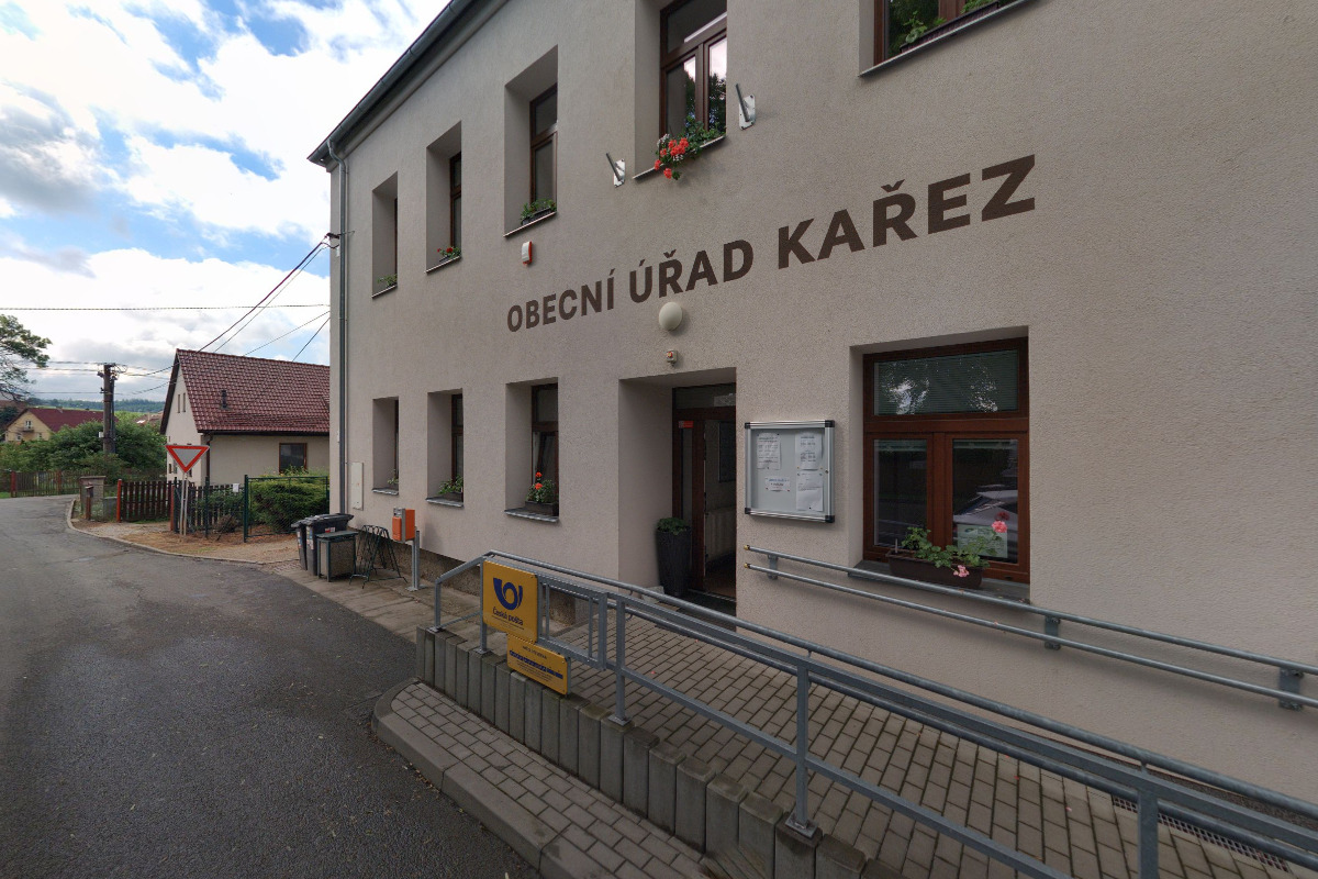 Kařez - obecní úřad foto 3