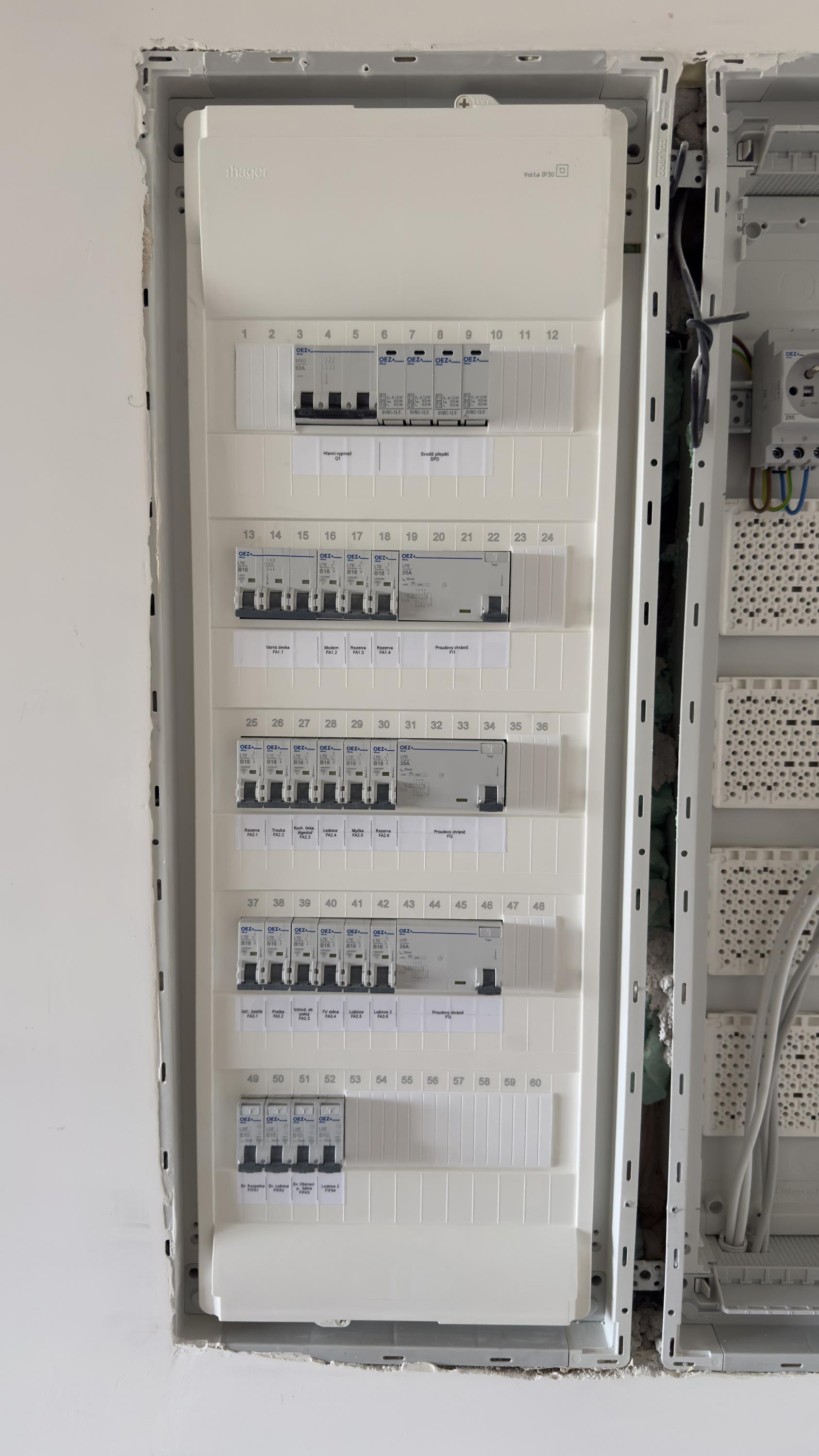 Světla Svítí – elektroinstalace Praha foto 4