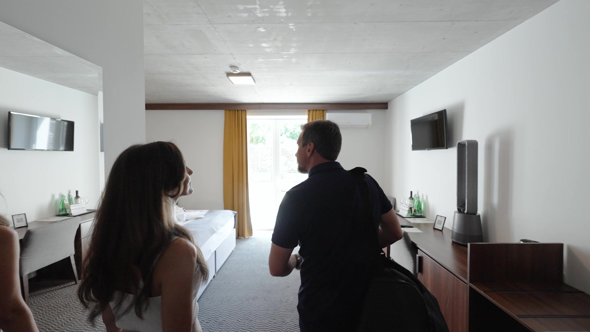 Restaurace Národní dům foto 2 (náhled videa)