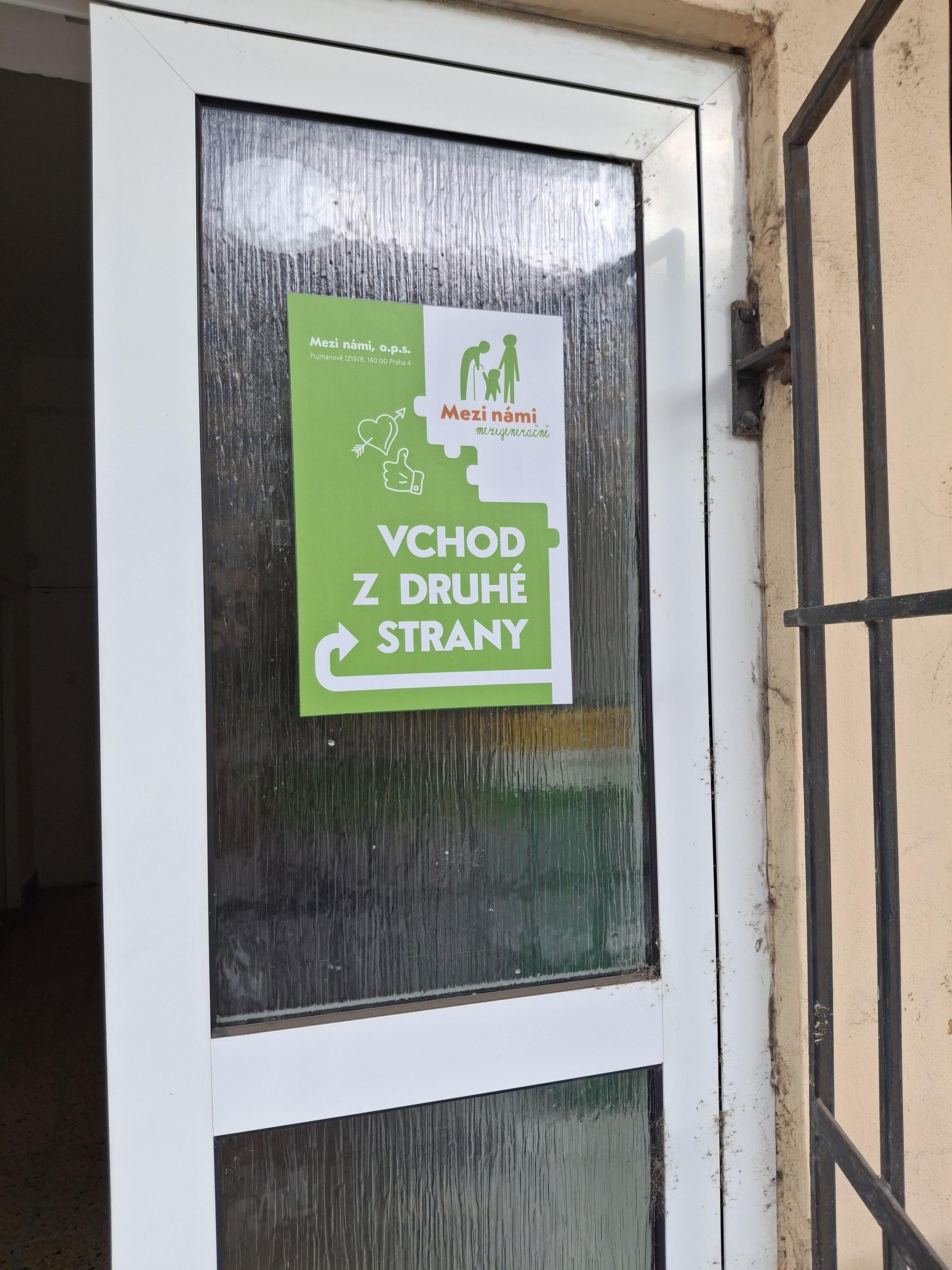 Mezi námi foto 6