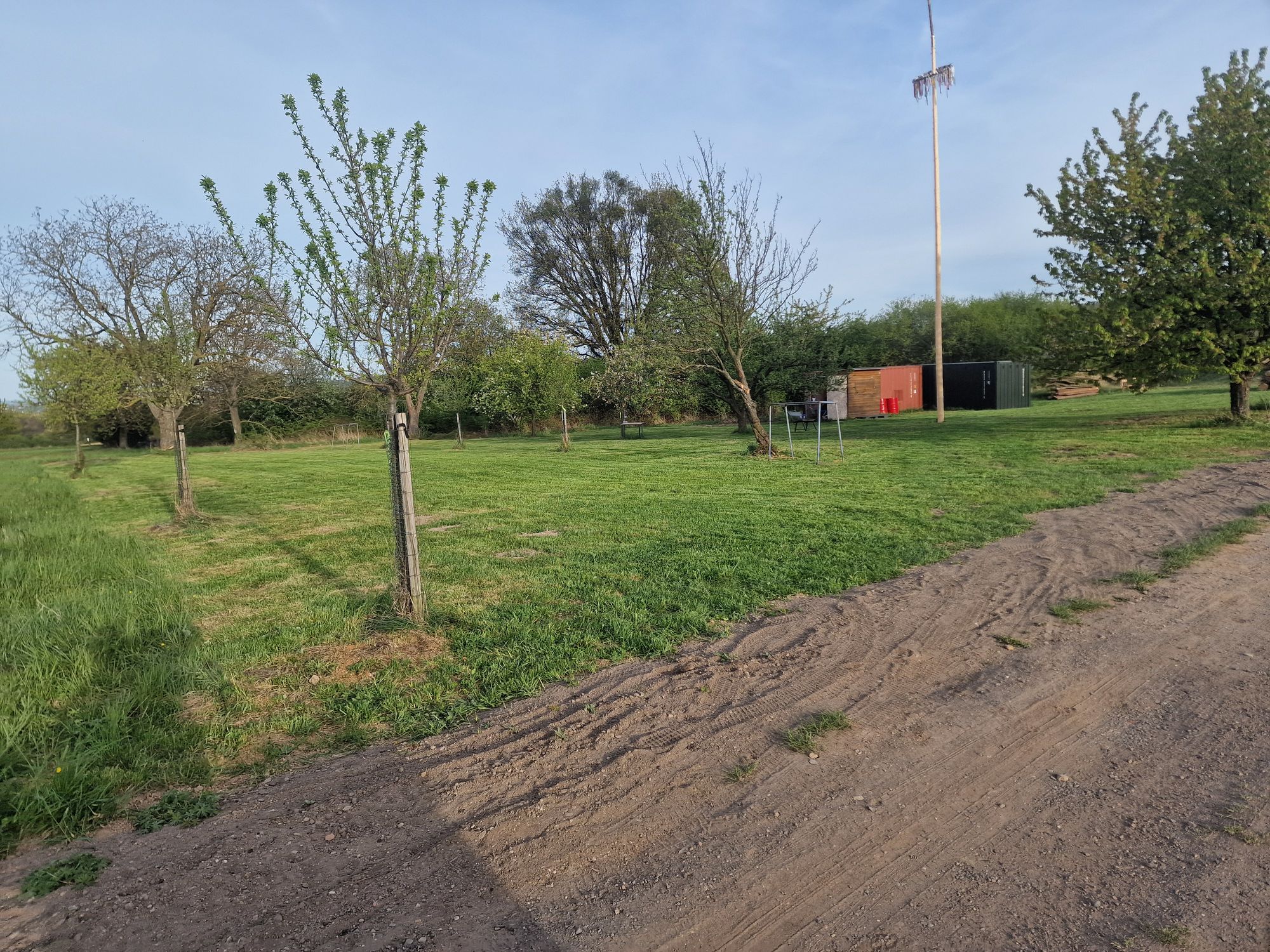 Areál "třešňovka" Chotěnice foto 1