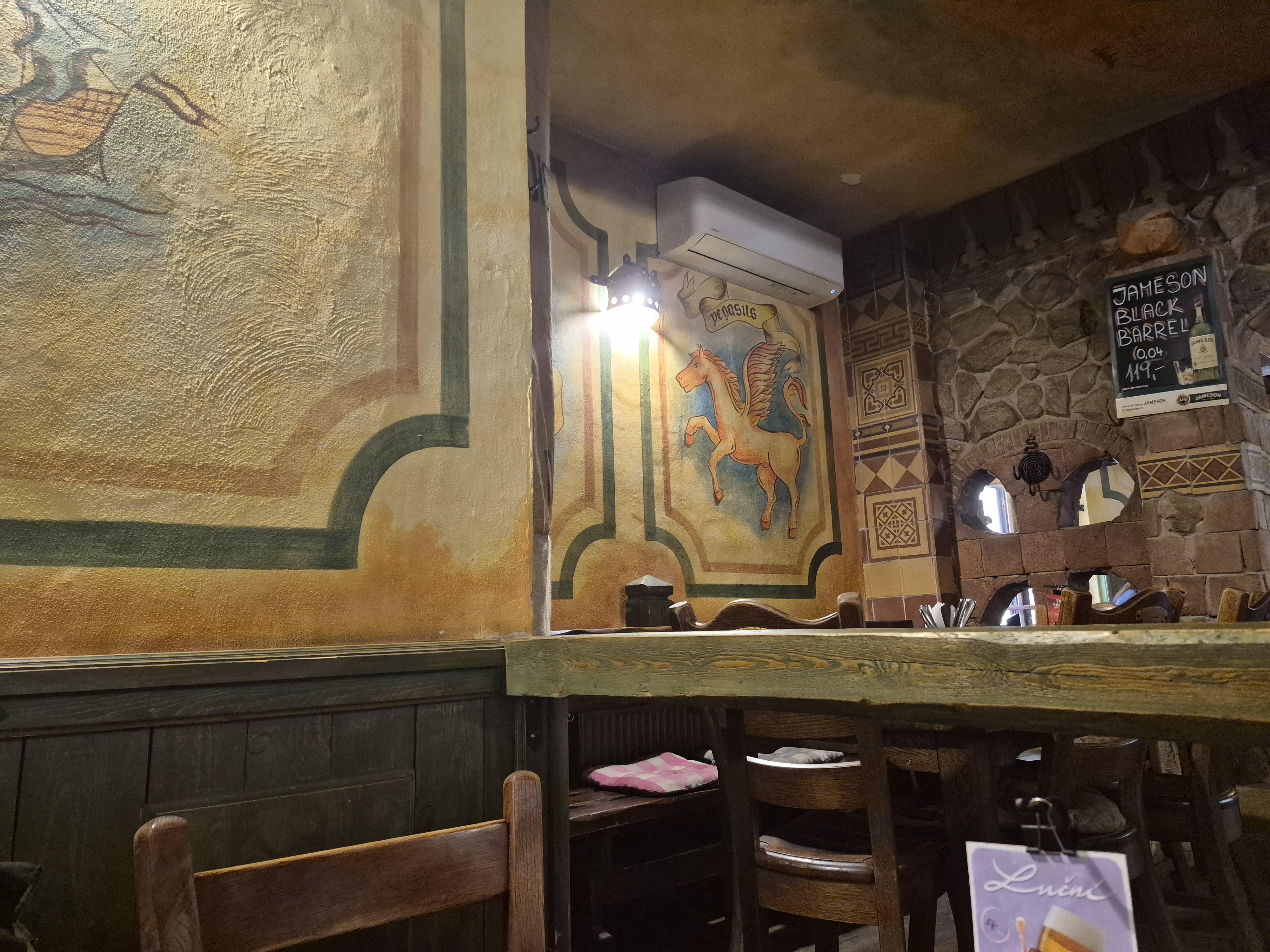 St. Patrick – Original Irish Pub foto 3
