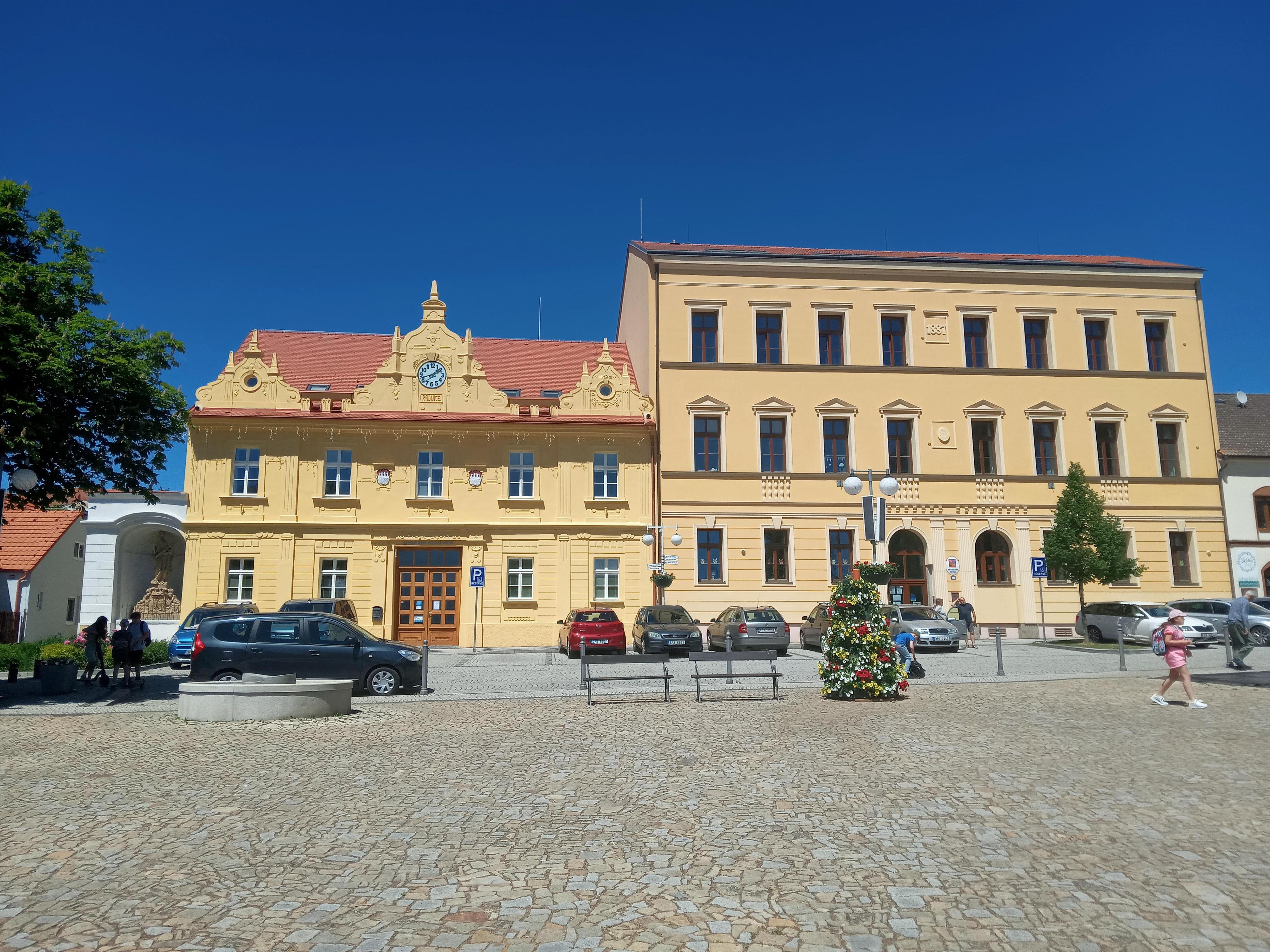ZŠ a MŠ Spálené Poříčí foto 2