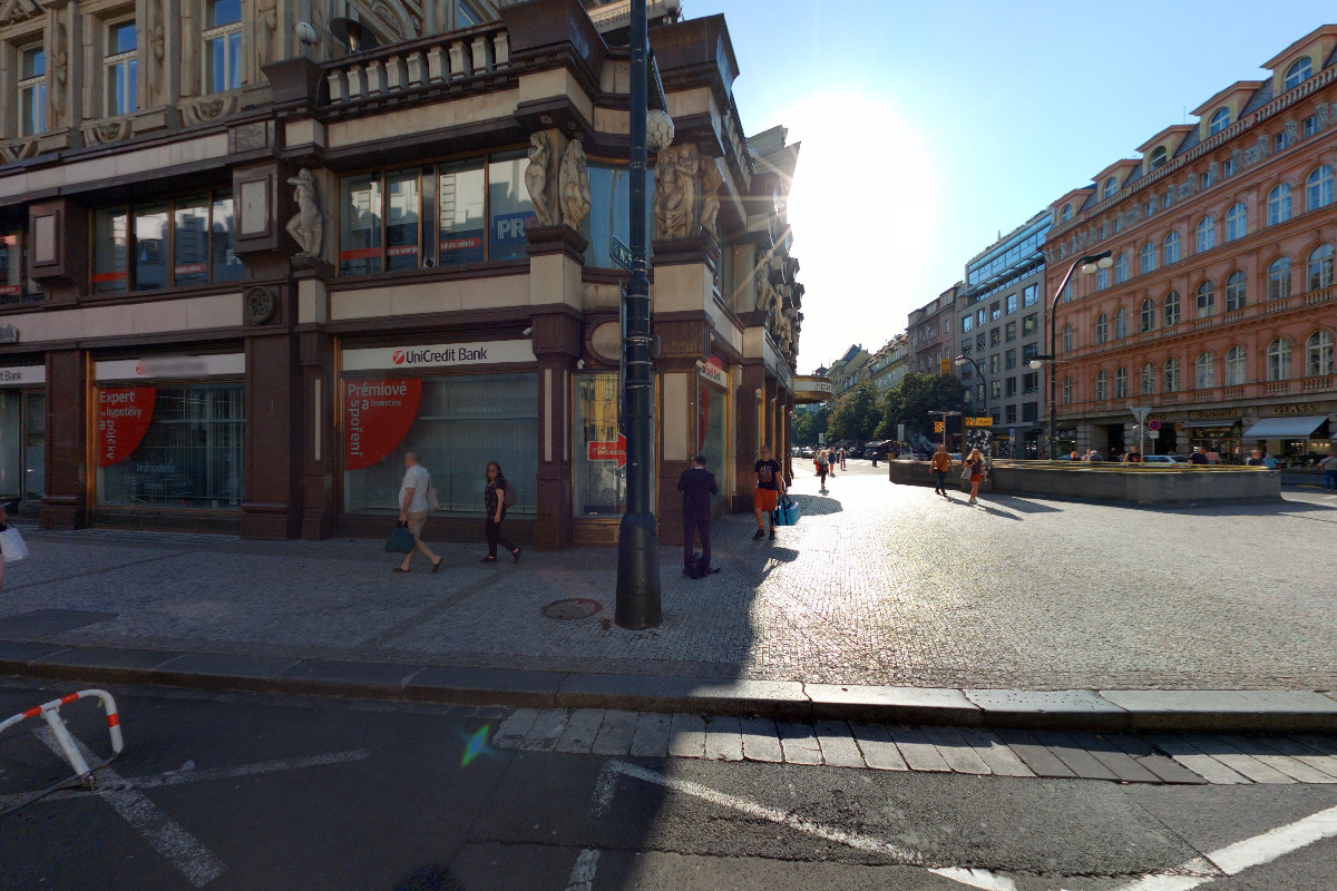 UniCredit Bank Czech Republic and Slovakia, a.s. foto 6