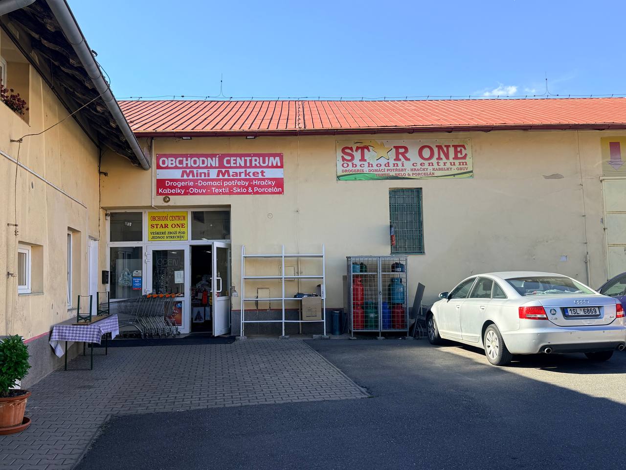 Obchodní centrum Star One