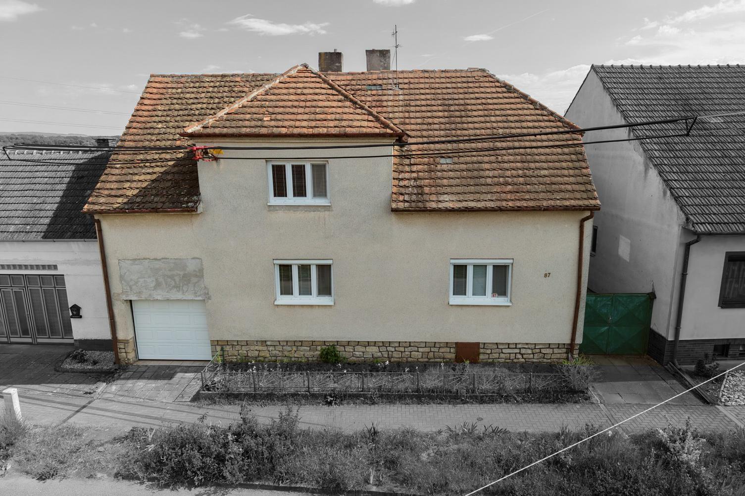 Prodej RD 4+1, k rekonstrukci, Mikulčice - Těšice