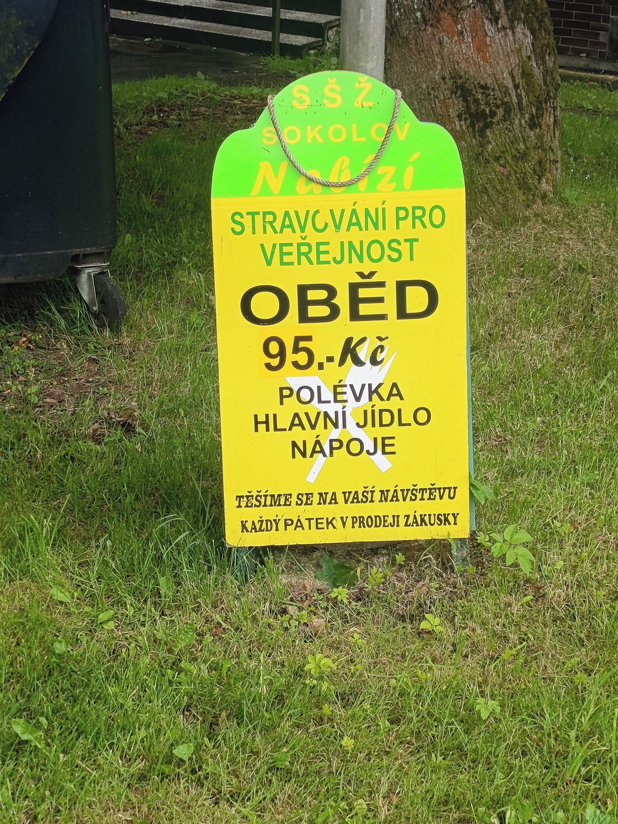 Střední škola živnostenská Sokolov - Školní jídelna foto 3