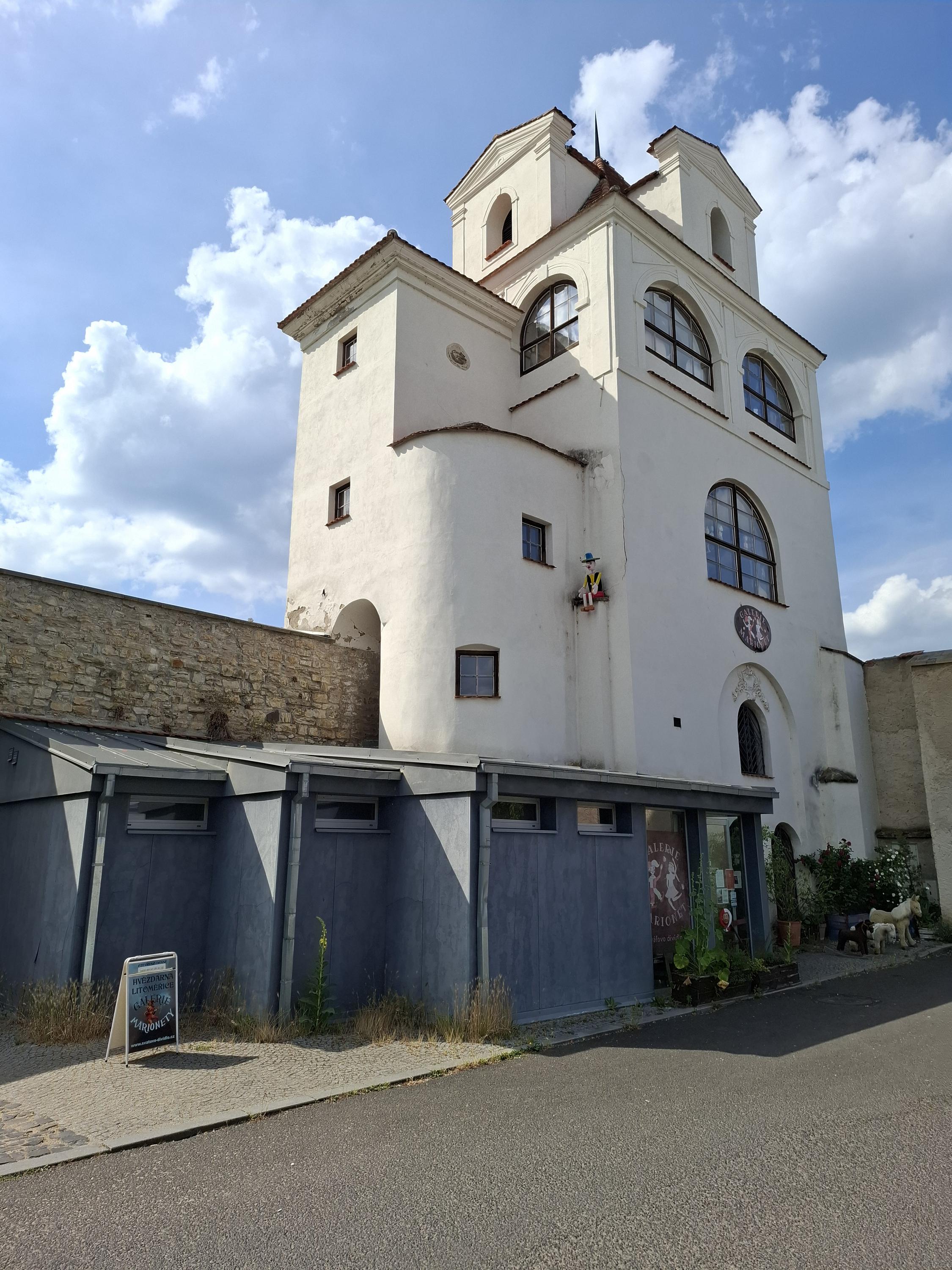 Galerie marionet ve Hvězdárně foto 3