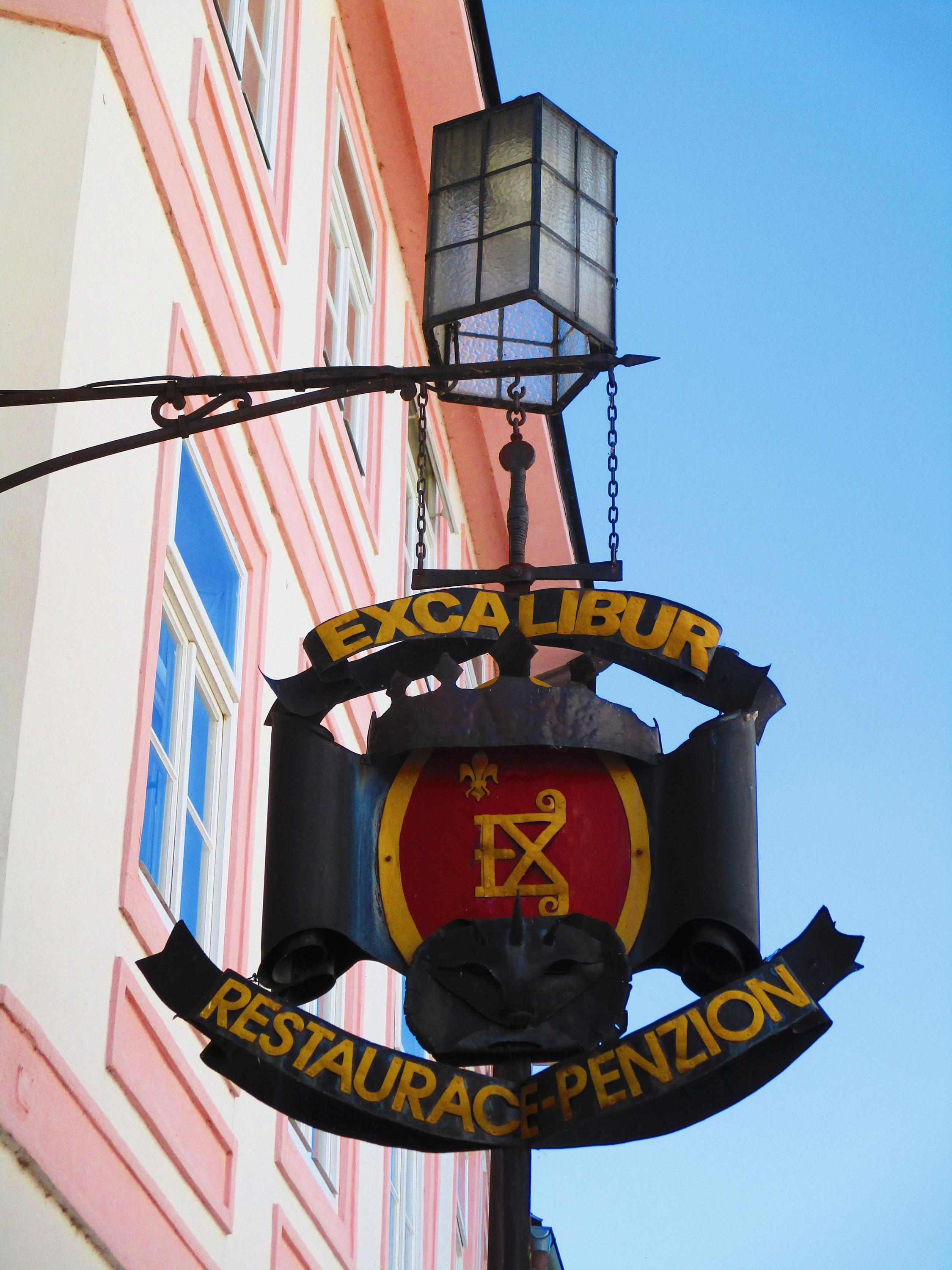 Restaurace Excalibur foto 2