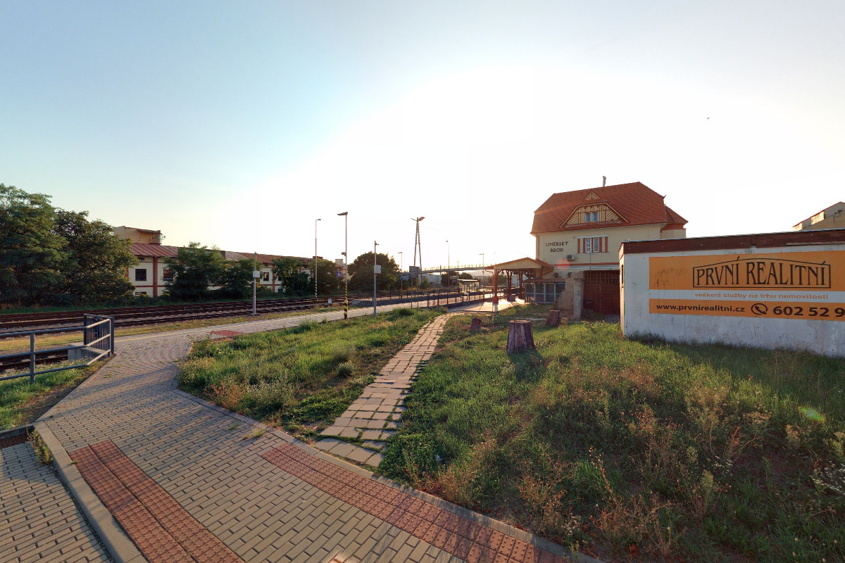 Bufet Pod lipou foto 3