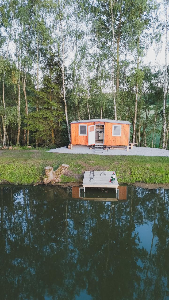 Maringotka u vody Čenkov foto 6