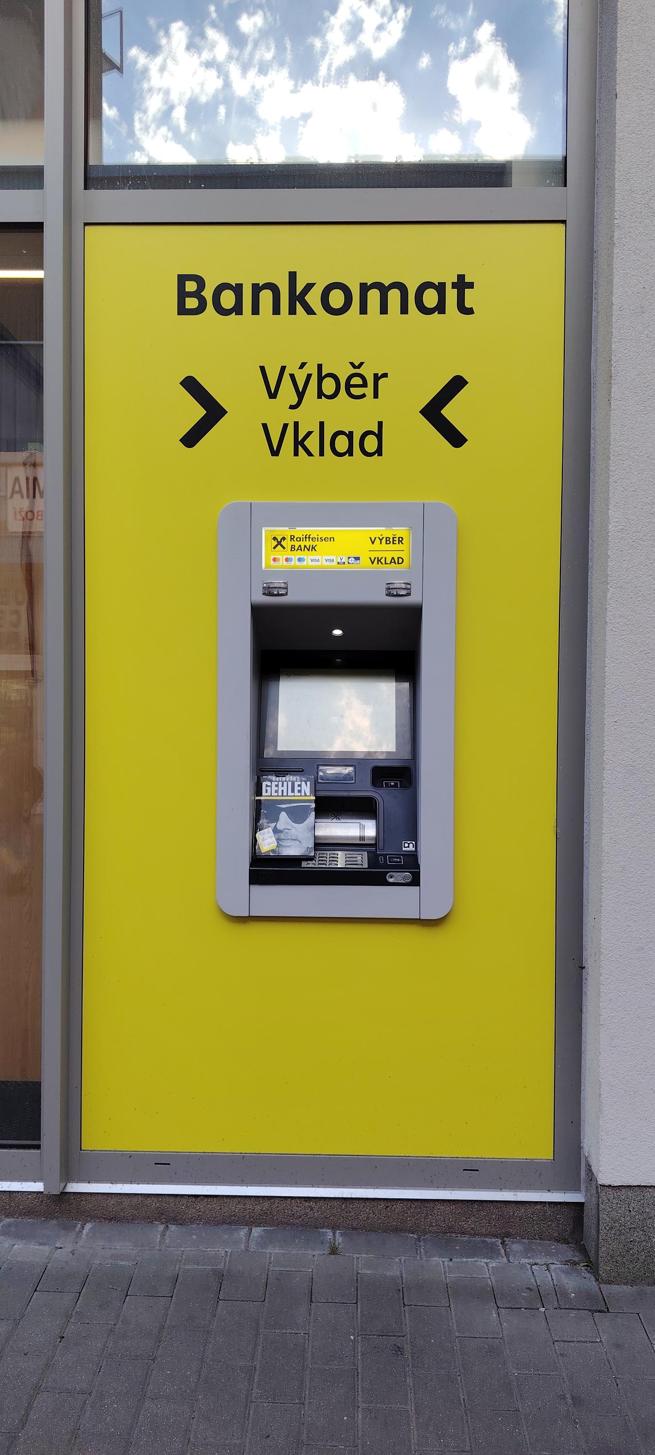 Raiffeisenbank - bankomat foto 2