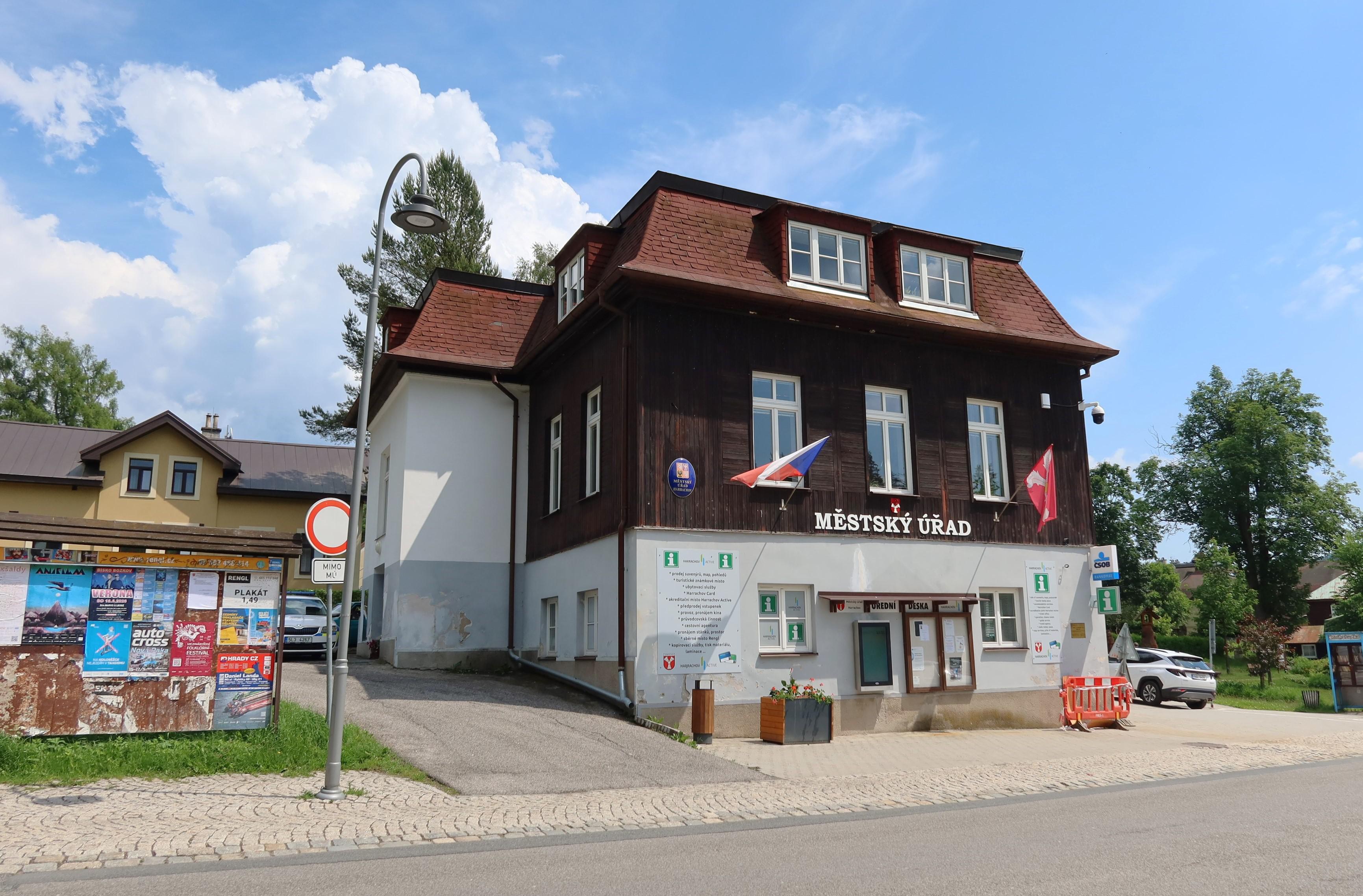 Harrachov - městský úřad foto 3