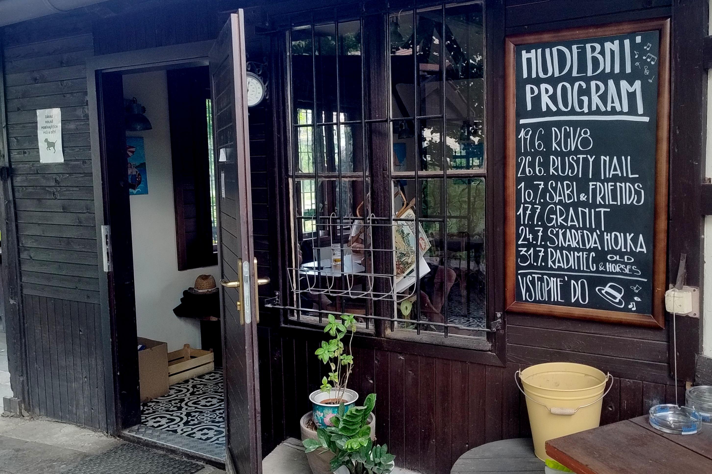 Hospůdka na ostrůvku foto 6