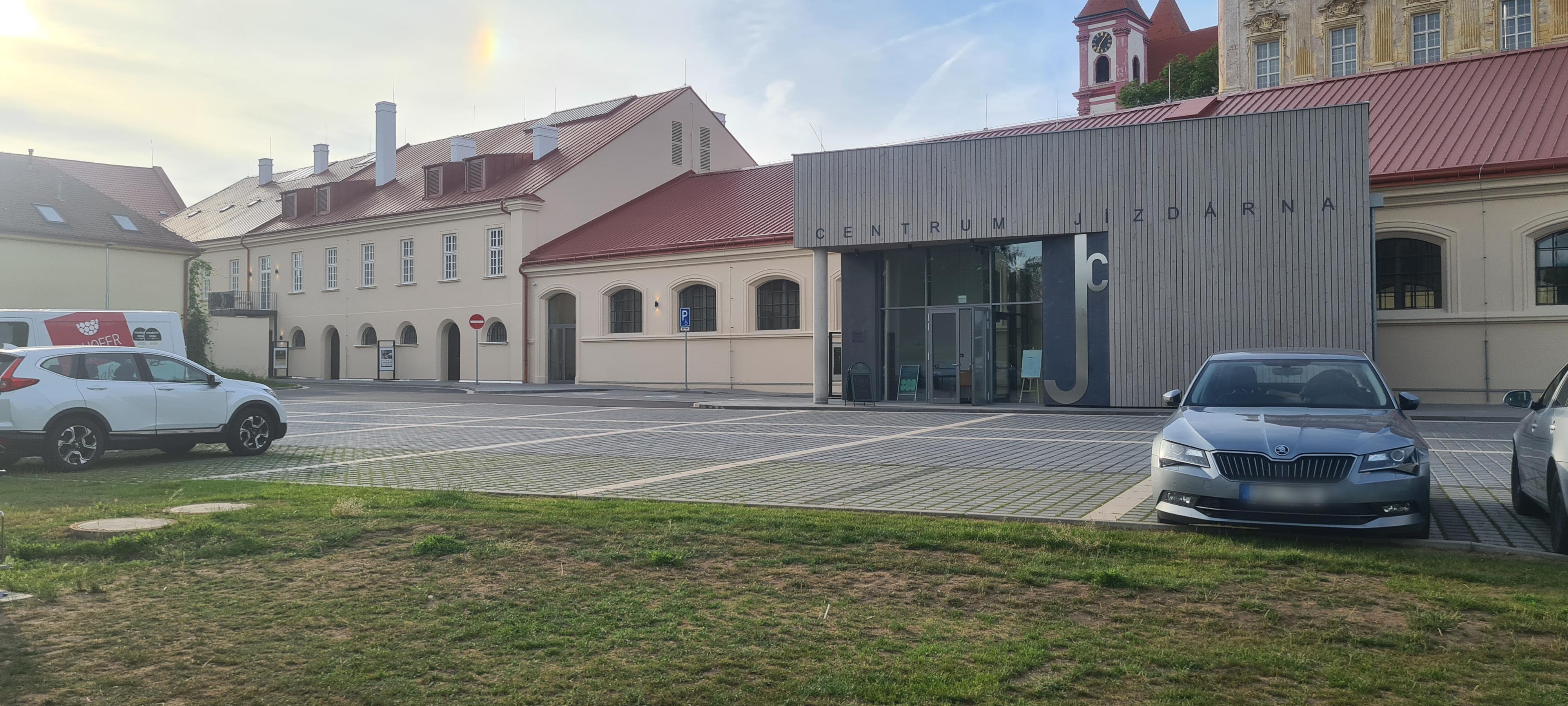 Kulturní a kreativní Centrum Jízdárna foto 3