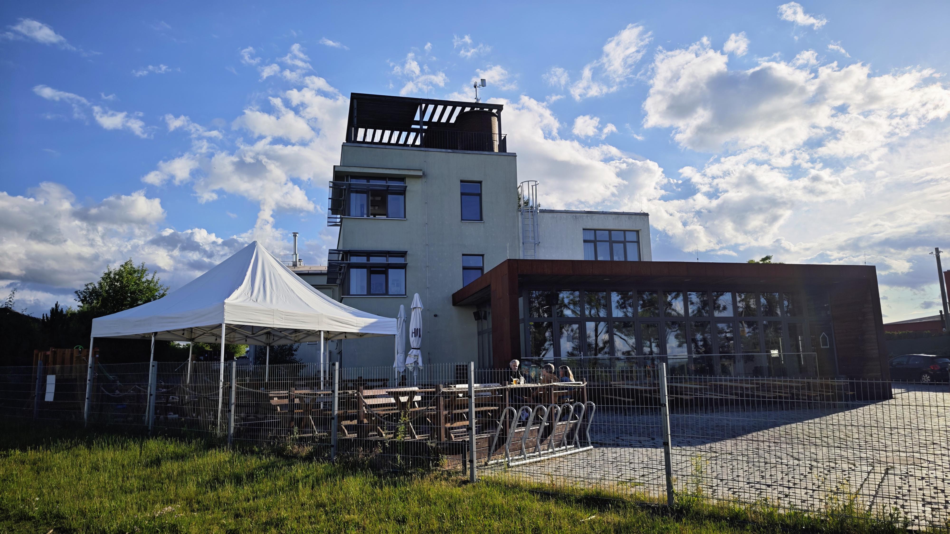 Pivovar Zichovec a pivní bar