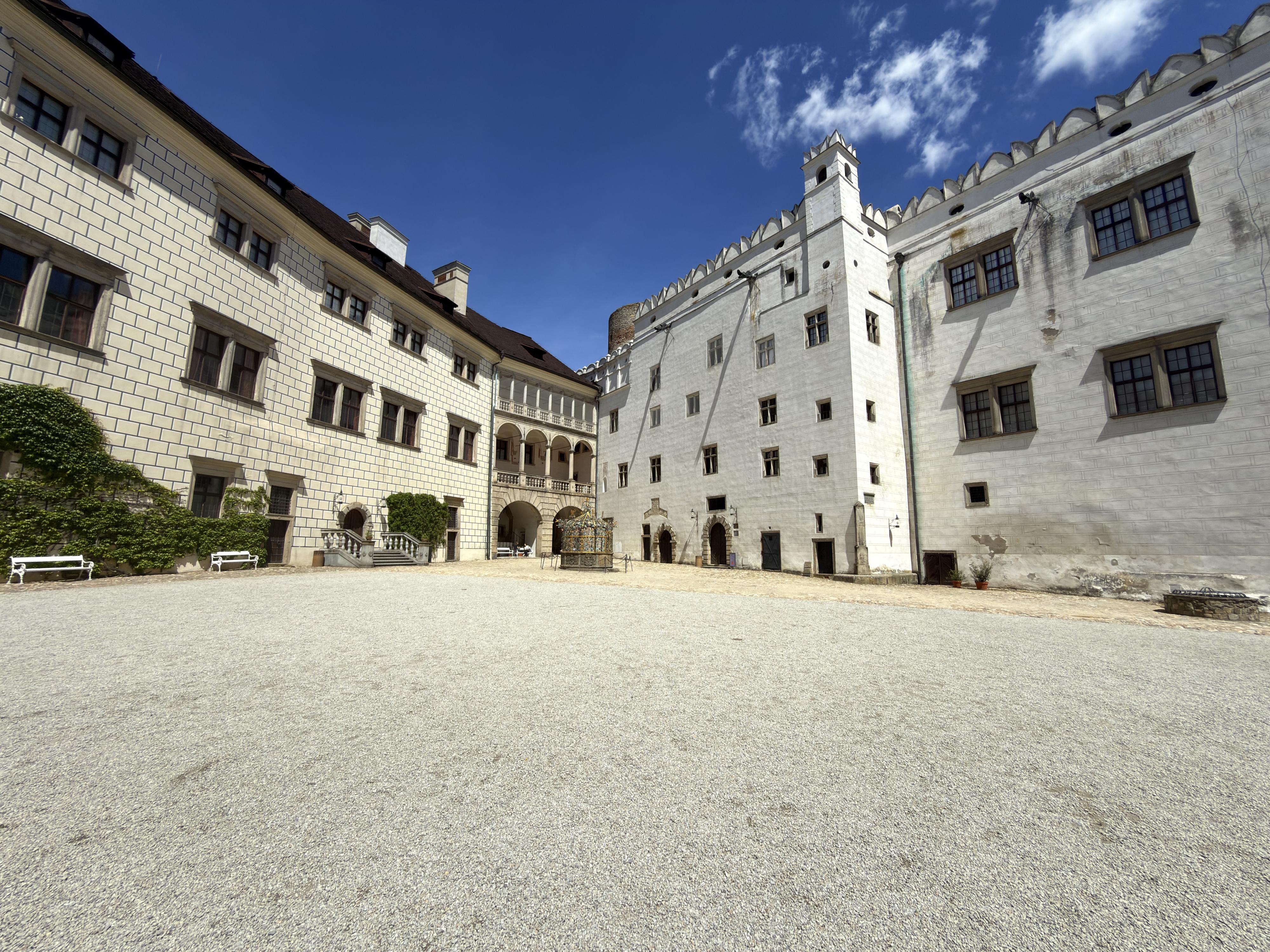 Státní hrad a zámek Jindřichův Hradec foto 2