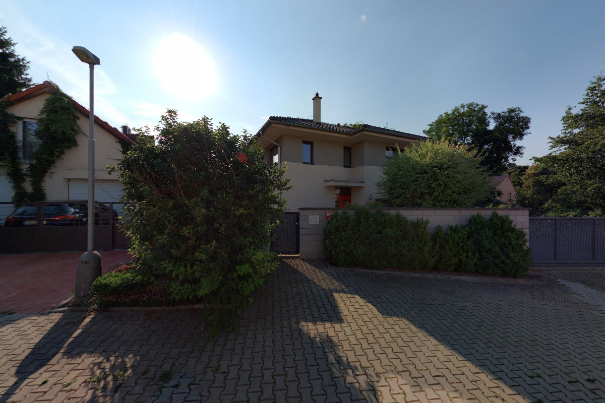 Ing. Šárka Otčenášková | Realitní makléřka REMAX foto 2