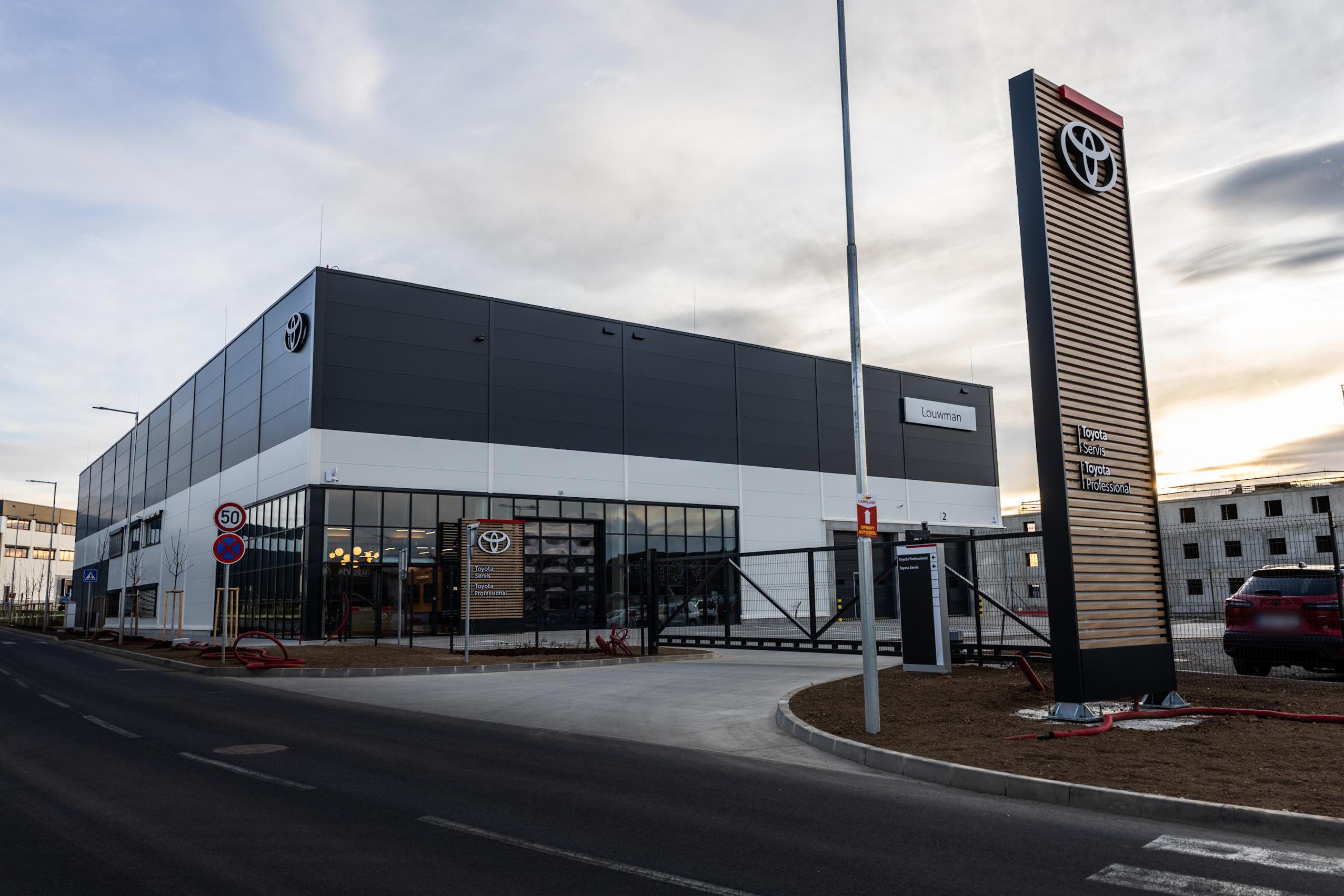 Toyota Louwman Tuchoměřice