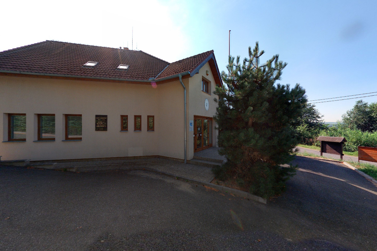 Kladruby - obecní úřad foto 6