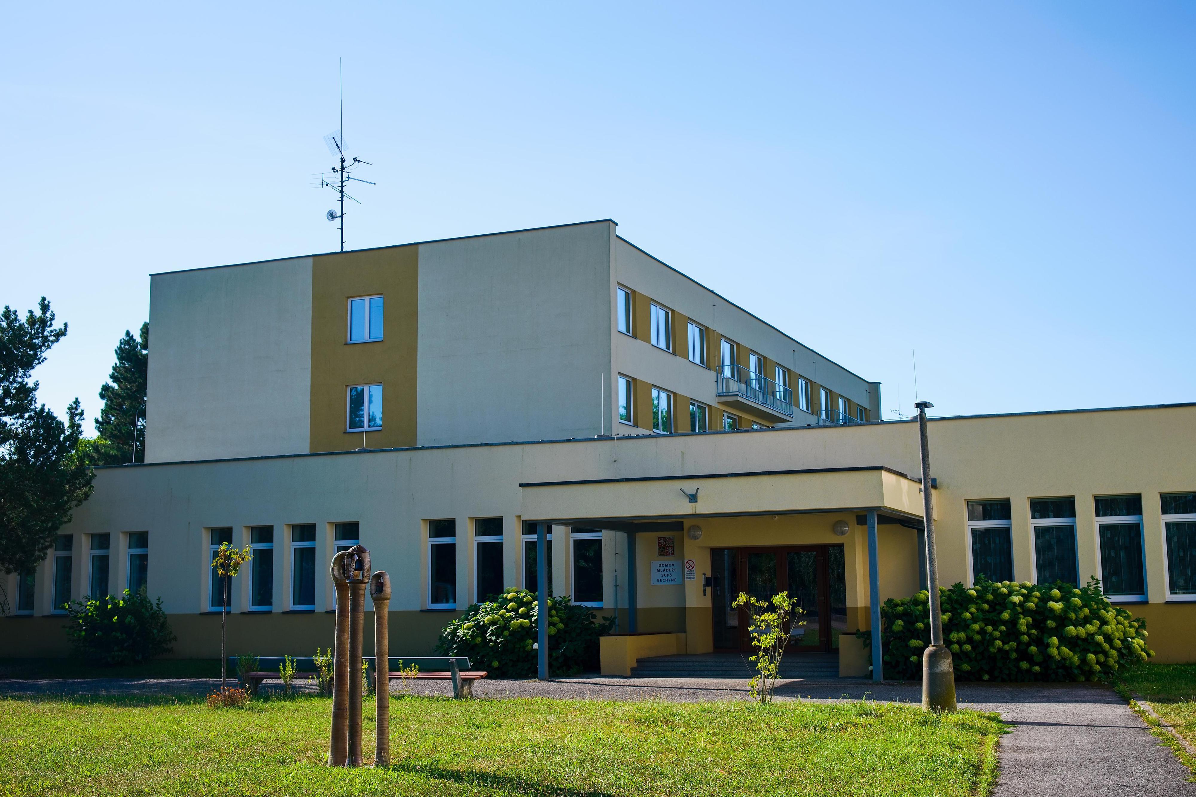 Střední uměleckoprůmyslová škola, Bechyně - domov mládeže