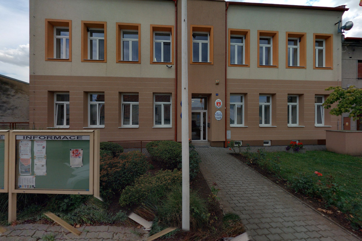 Klenovice na Hané - obecní úřad foto 2
