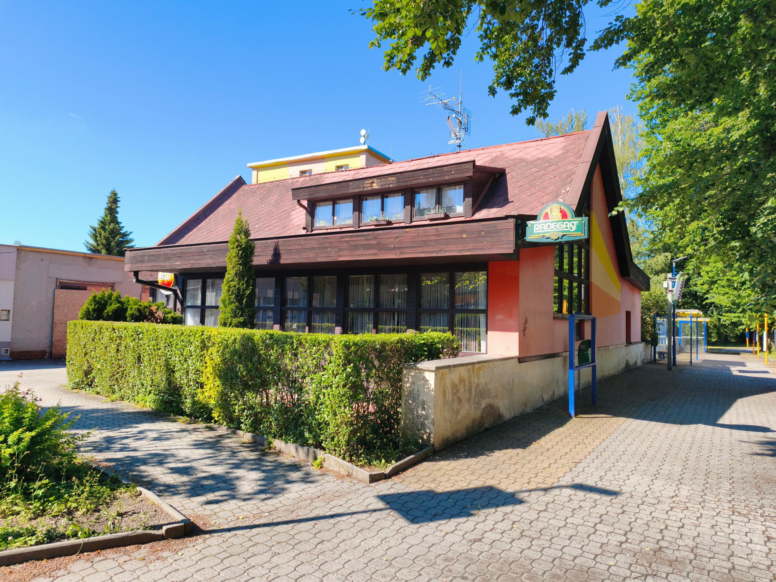 Restaurace Nádražní 1025 foto 2