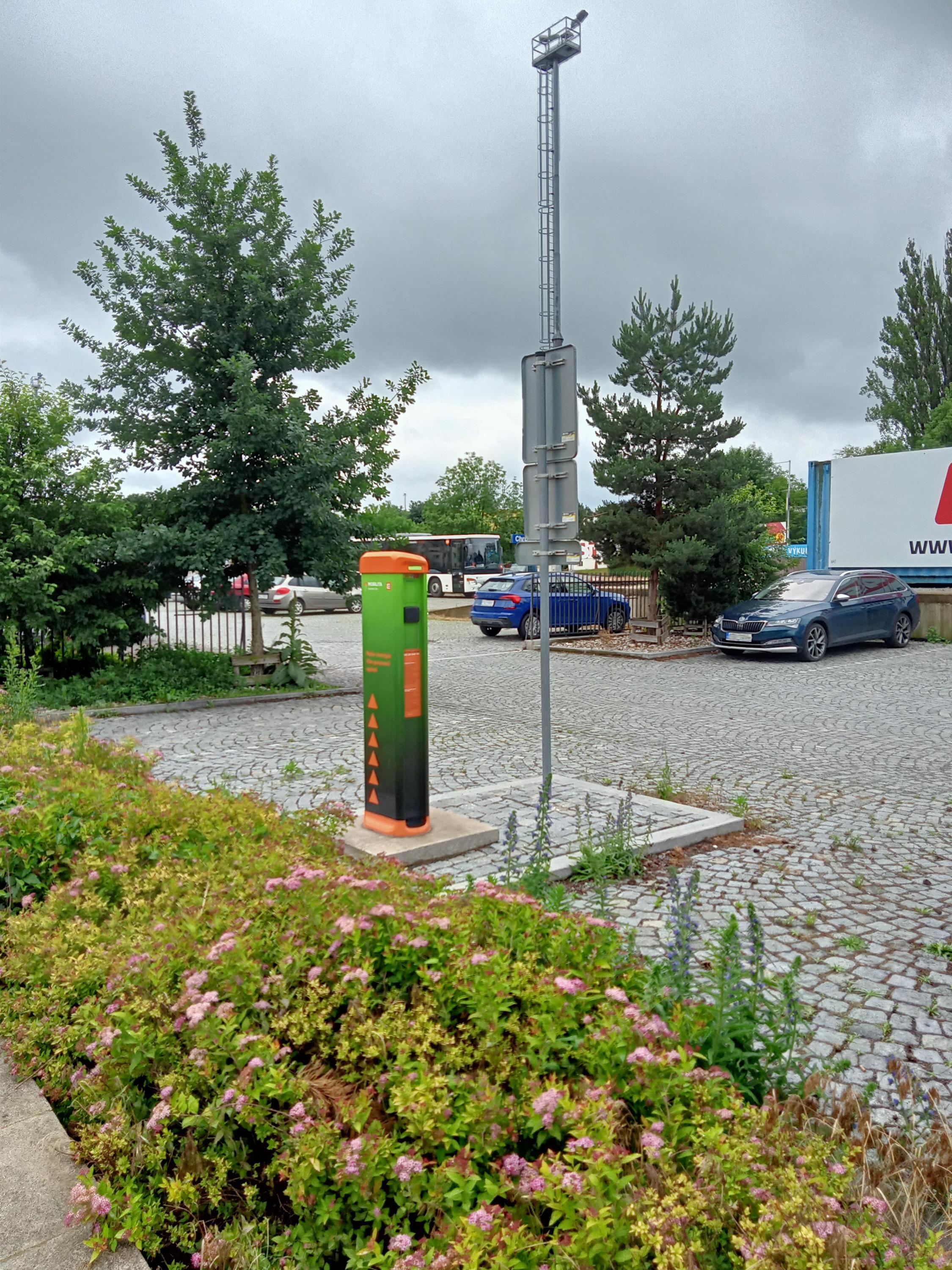 Nabíjecí stanice ČEZ foto 2