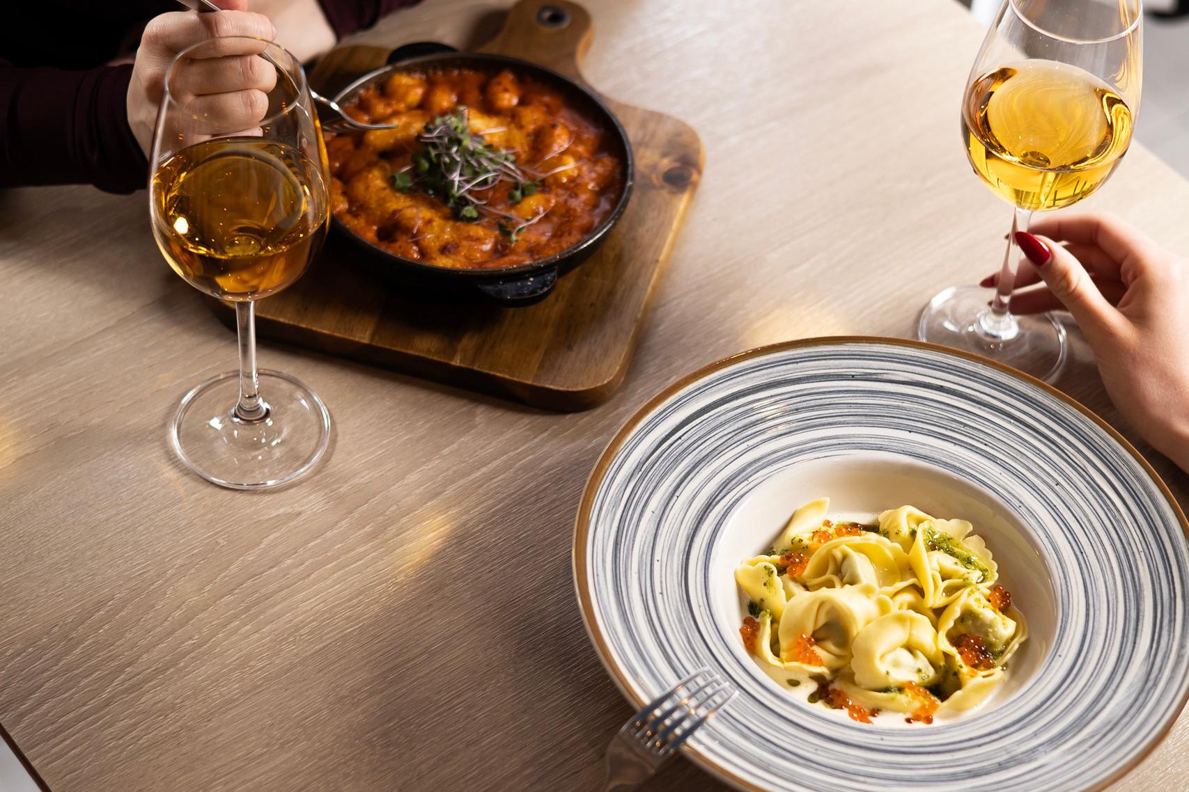 La Mouka wine bistro