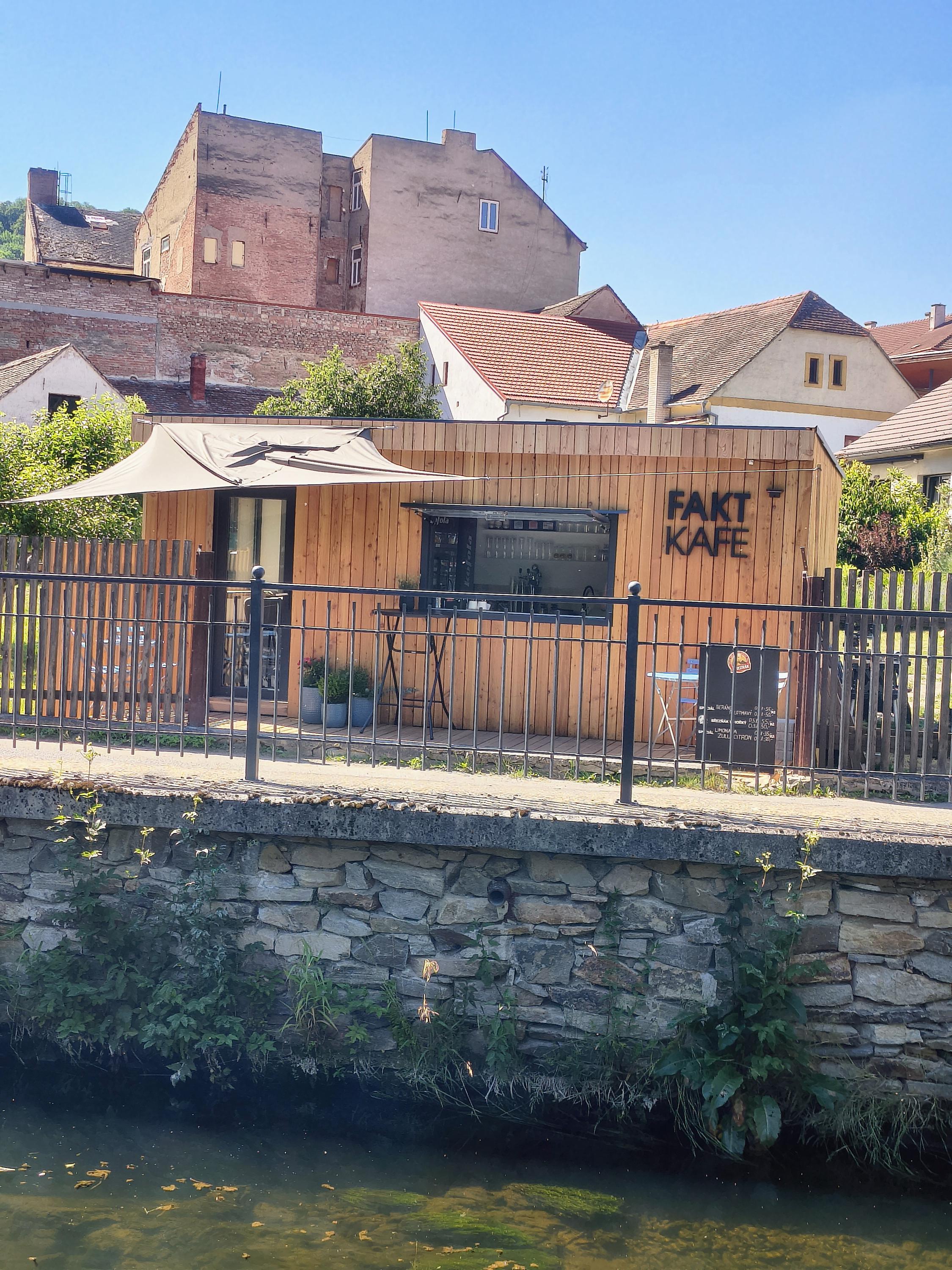 FAKT KAFE foto 5