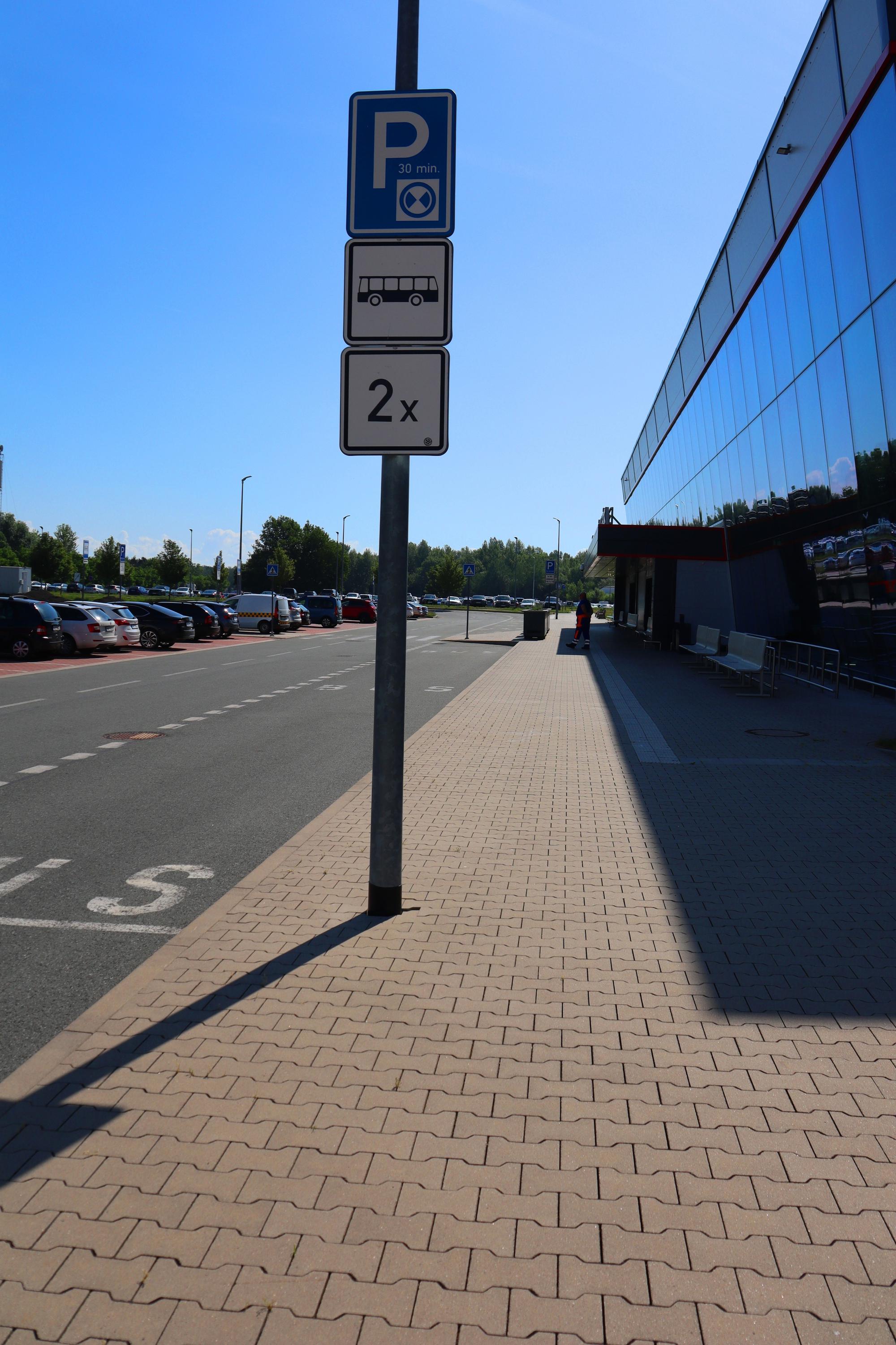 Letiště Pardubice - terminál Jana Kašpara foto 2