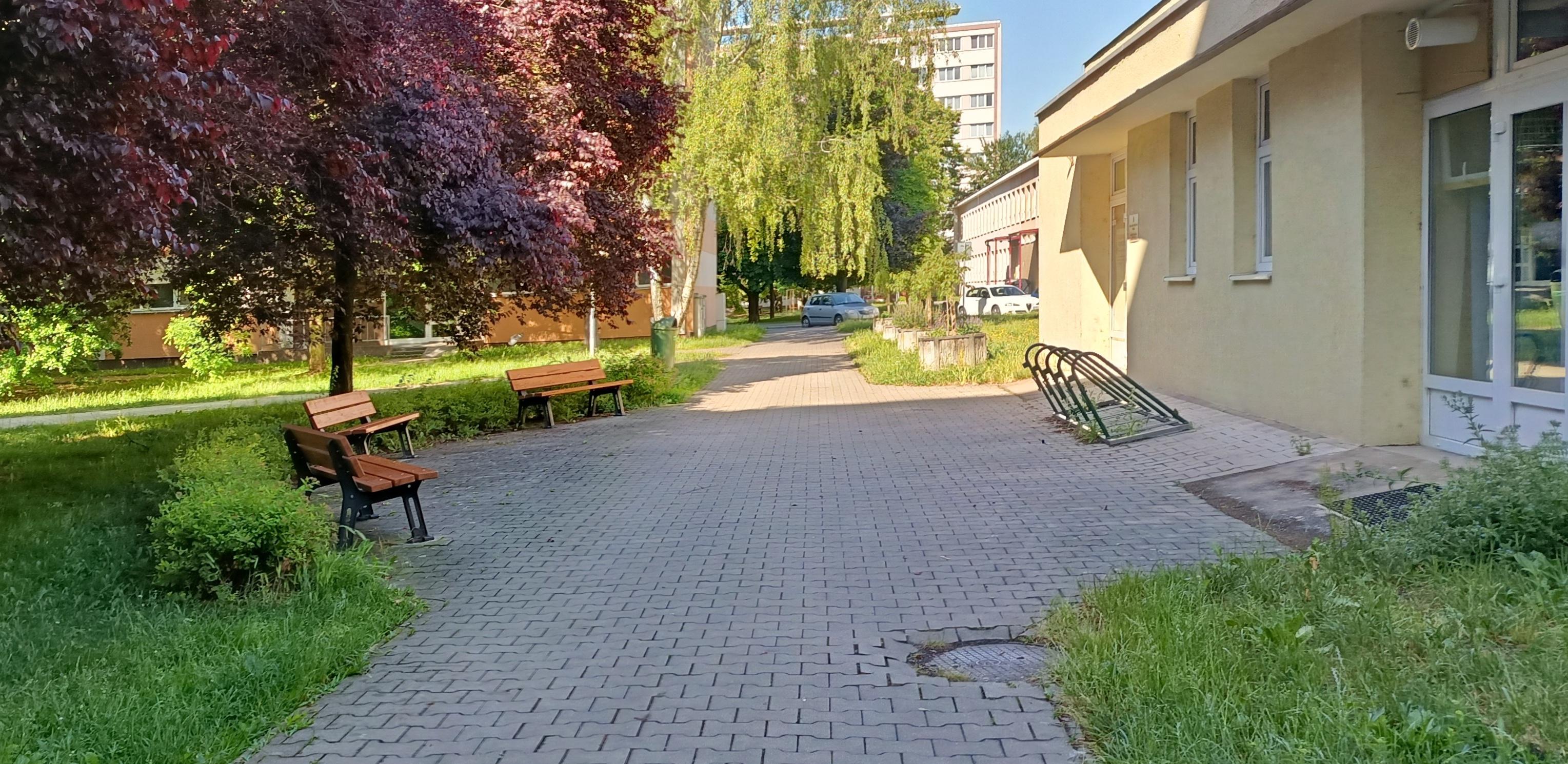ZUŠ Pardubice - Polabiny, Kosmonautů foto 6