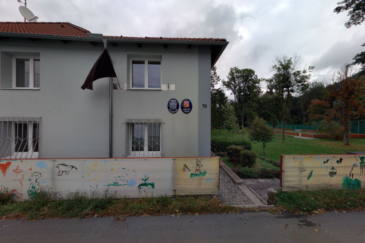 Klášter - obecní úřad foto 3