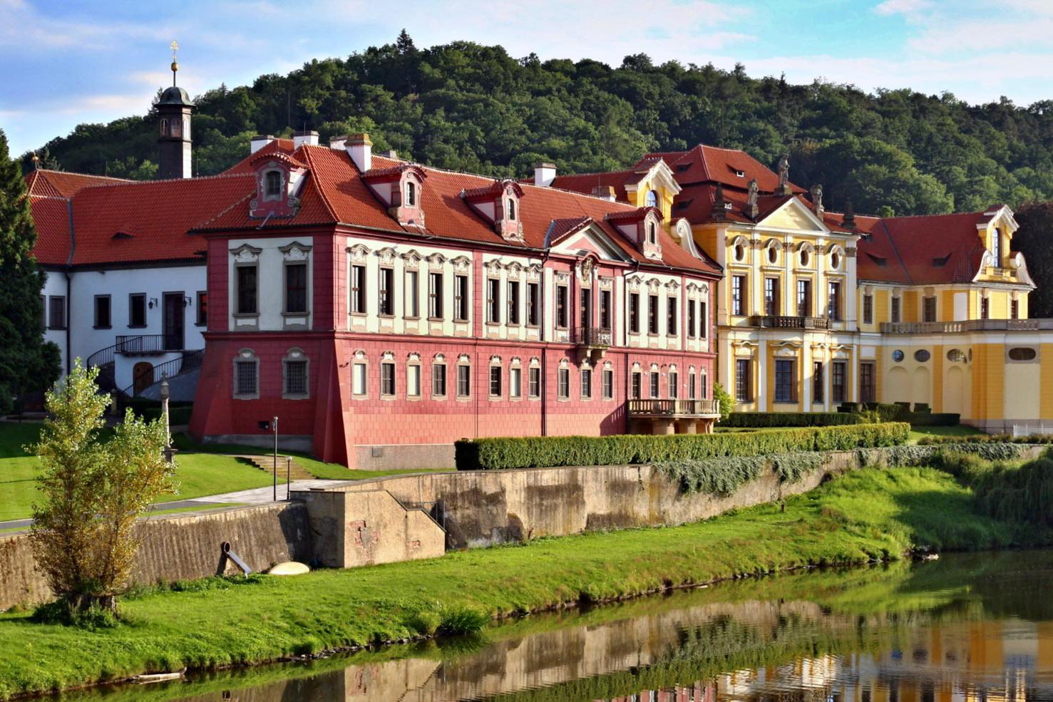 Zámky Hořovice, Zbraslav