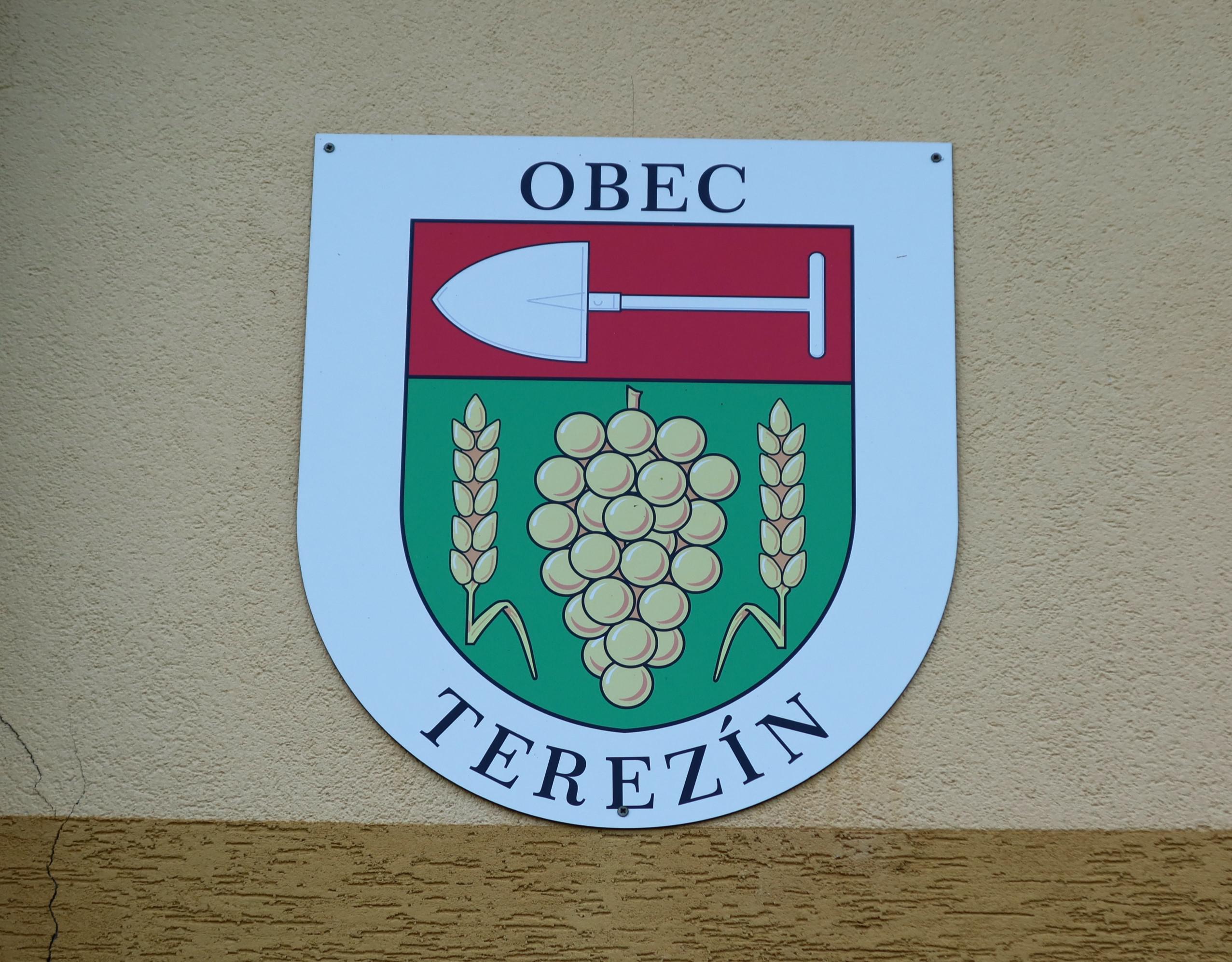 Terezín - obecní úřad foto 2