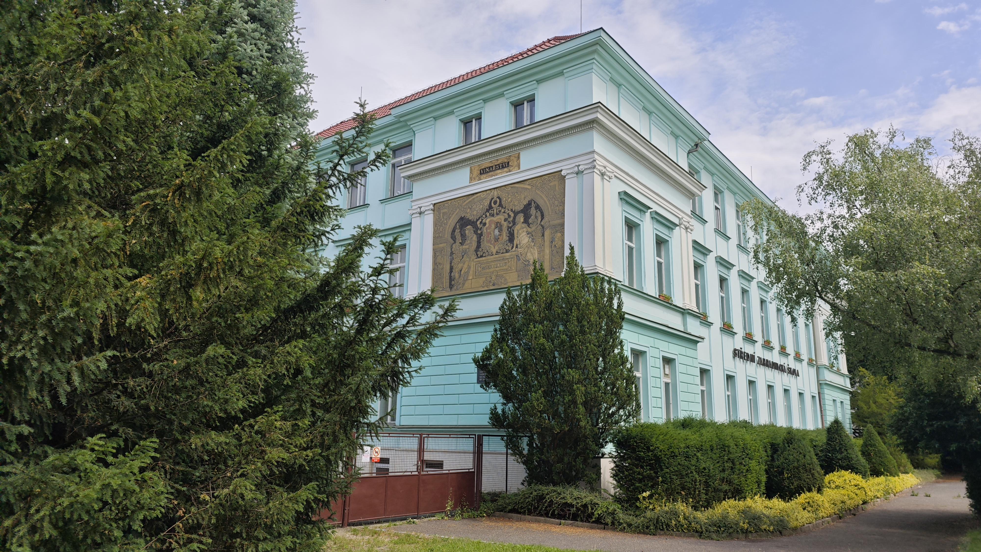 Česká zahradnická akademie Mělník - vyšší odborná škola foto 2
