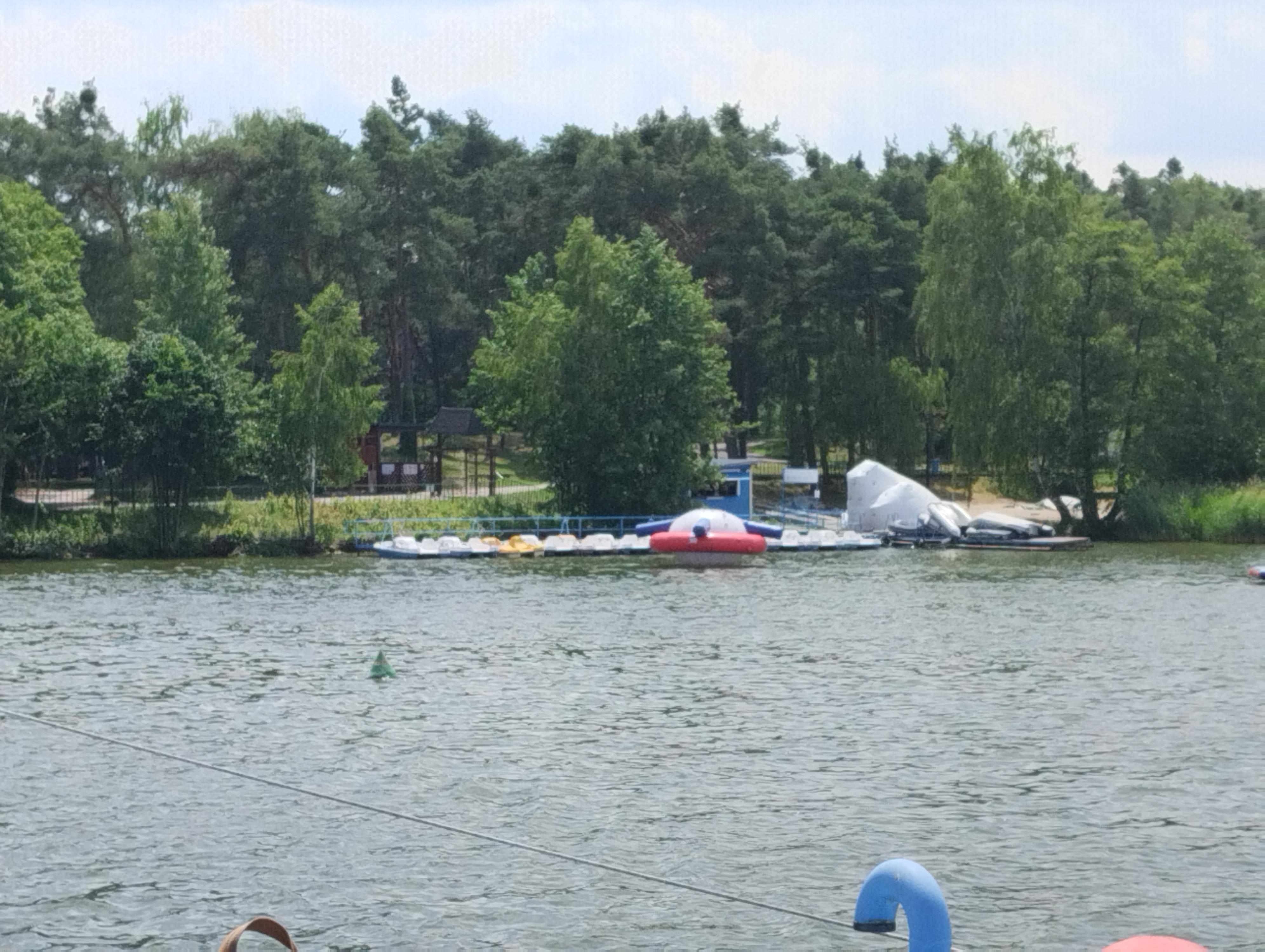 Půjčovna lodiček Máchovo jezero - Doksy, Hlavní pláž foto 5