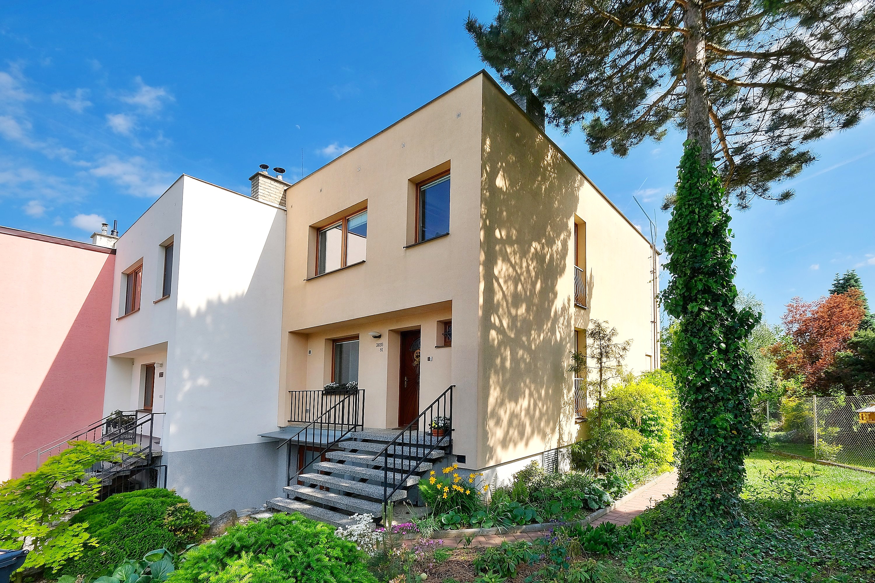 Pronájem RD 4+1 Kroměříž, 220 m2, pozemek 1945 m2
