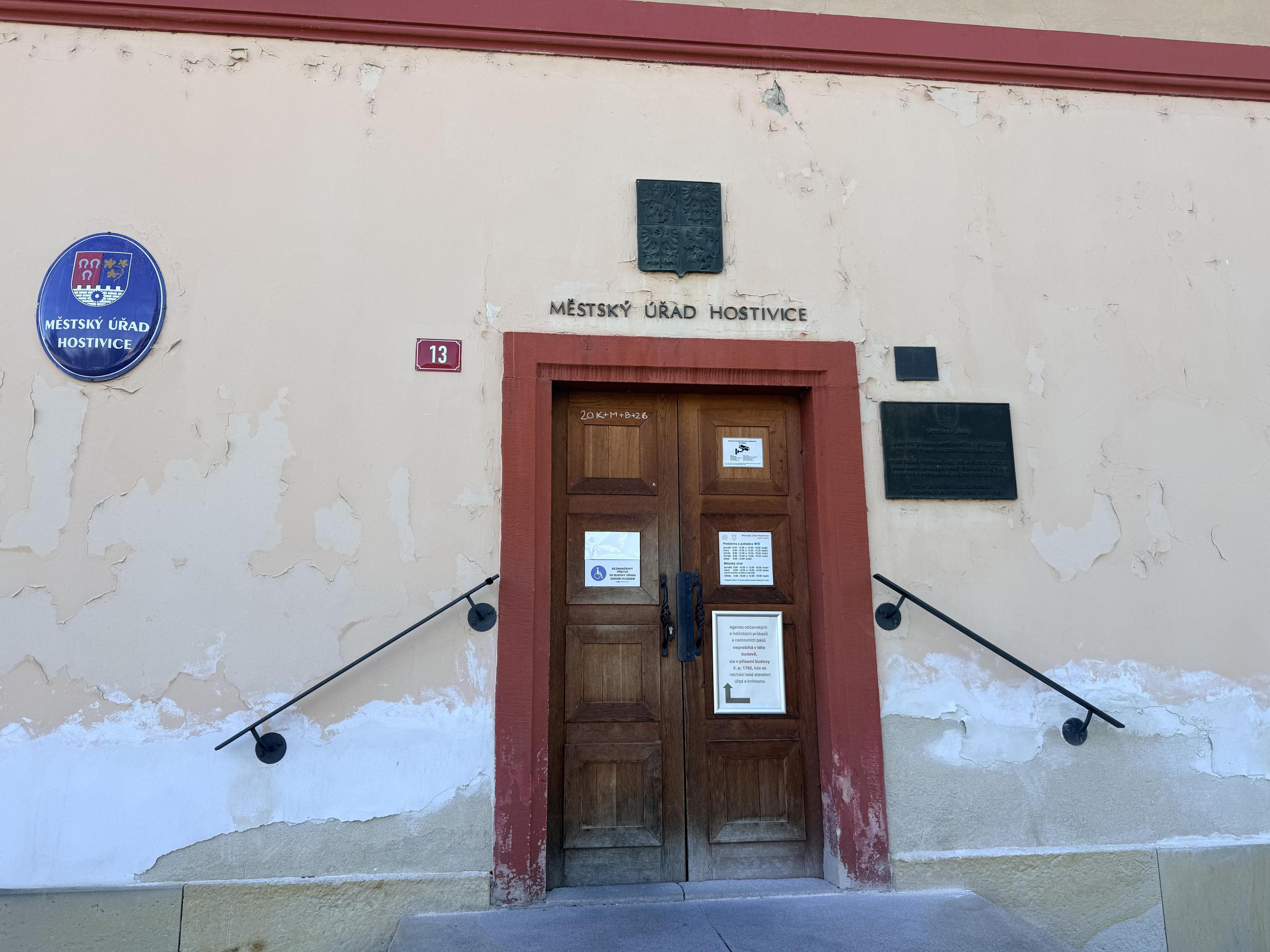 Hostivice - městský úřad foto 3