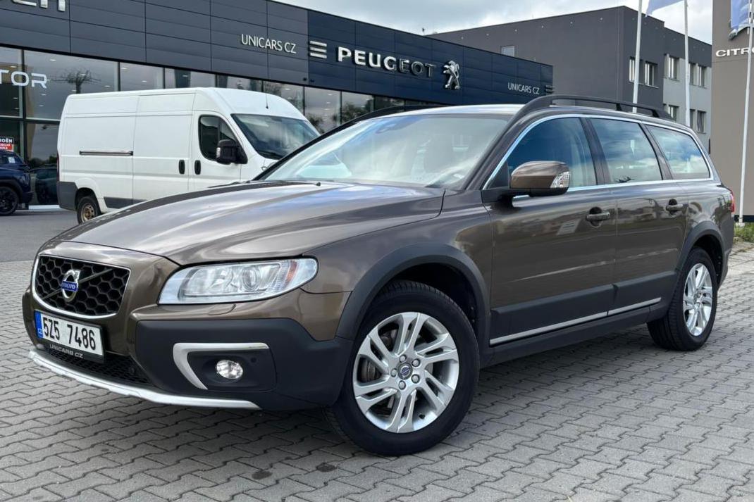 Volvo XC70 2,4 D4 AWD AT Momentum