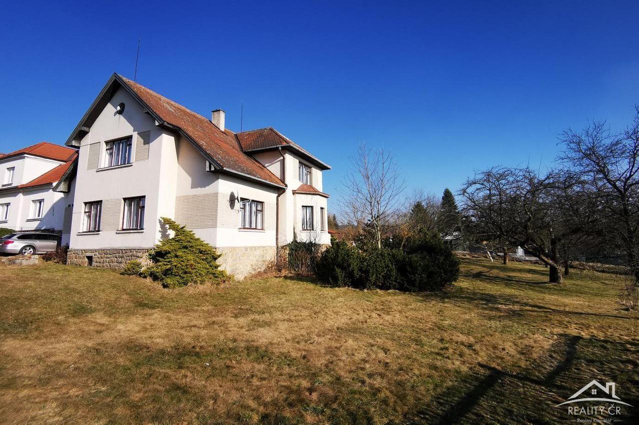 TŘEŠŤ - PRODEJ RODINNÉHO DOMU