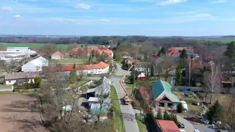 Pronájem montážních plošin Jiří Ditrich foto 2 (náhled videa)