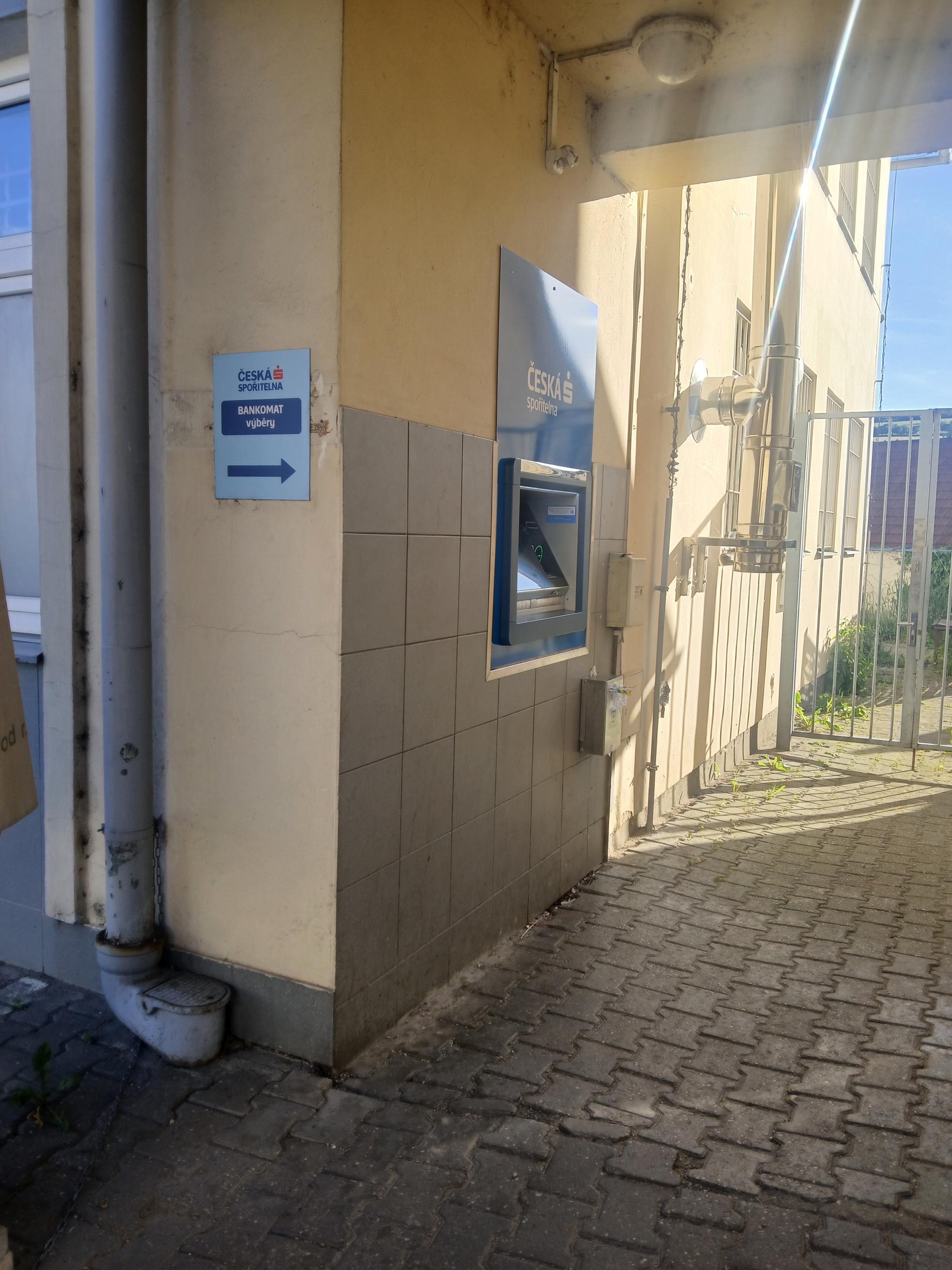 Bankomat České spořitelny foto 4